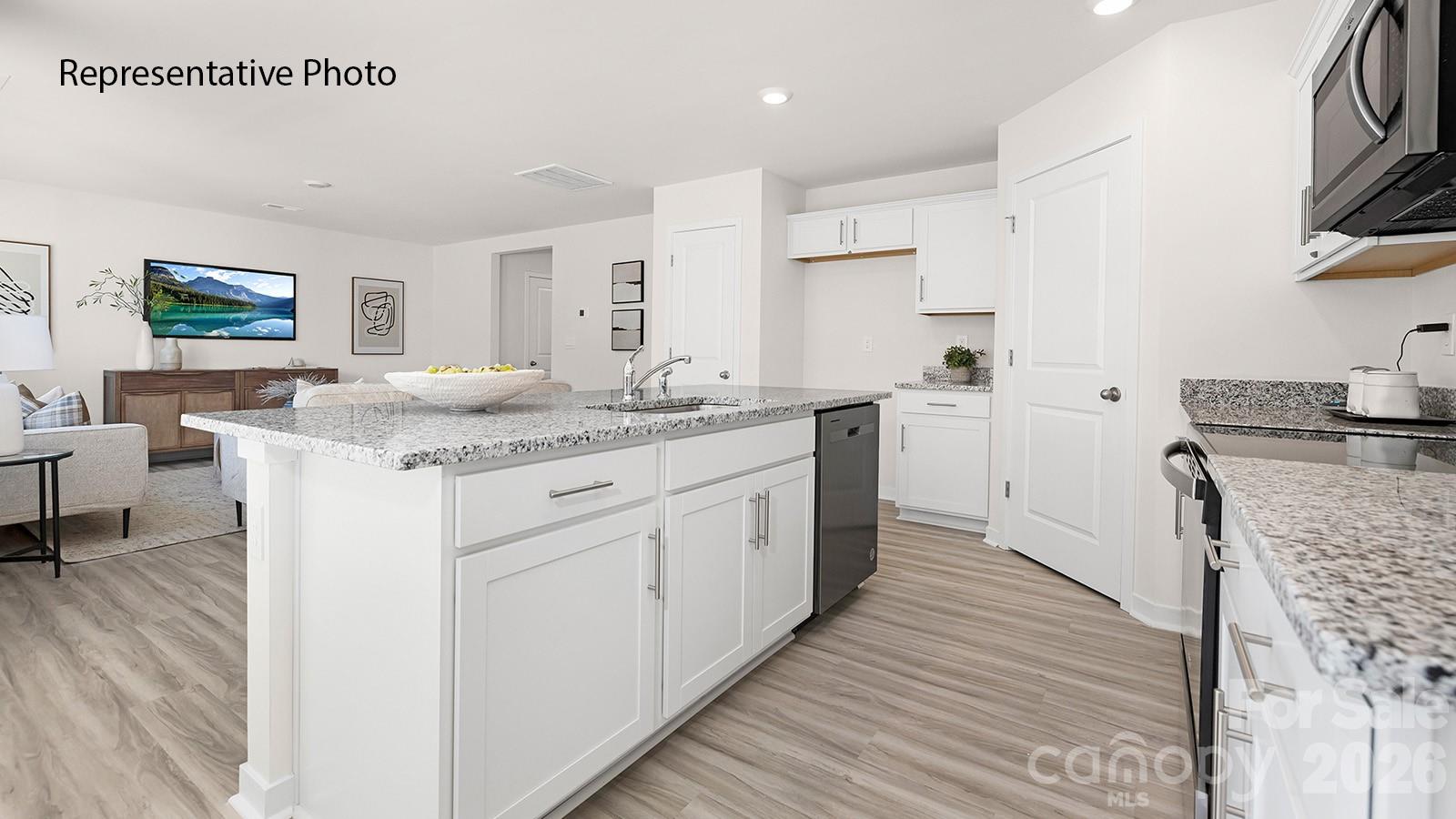 2142 10th Street Property Photo 4