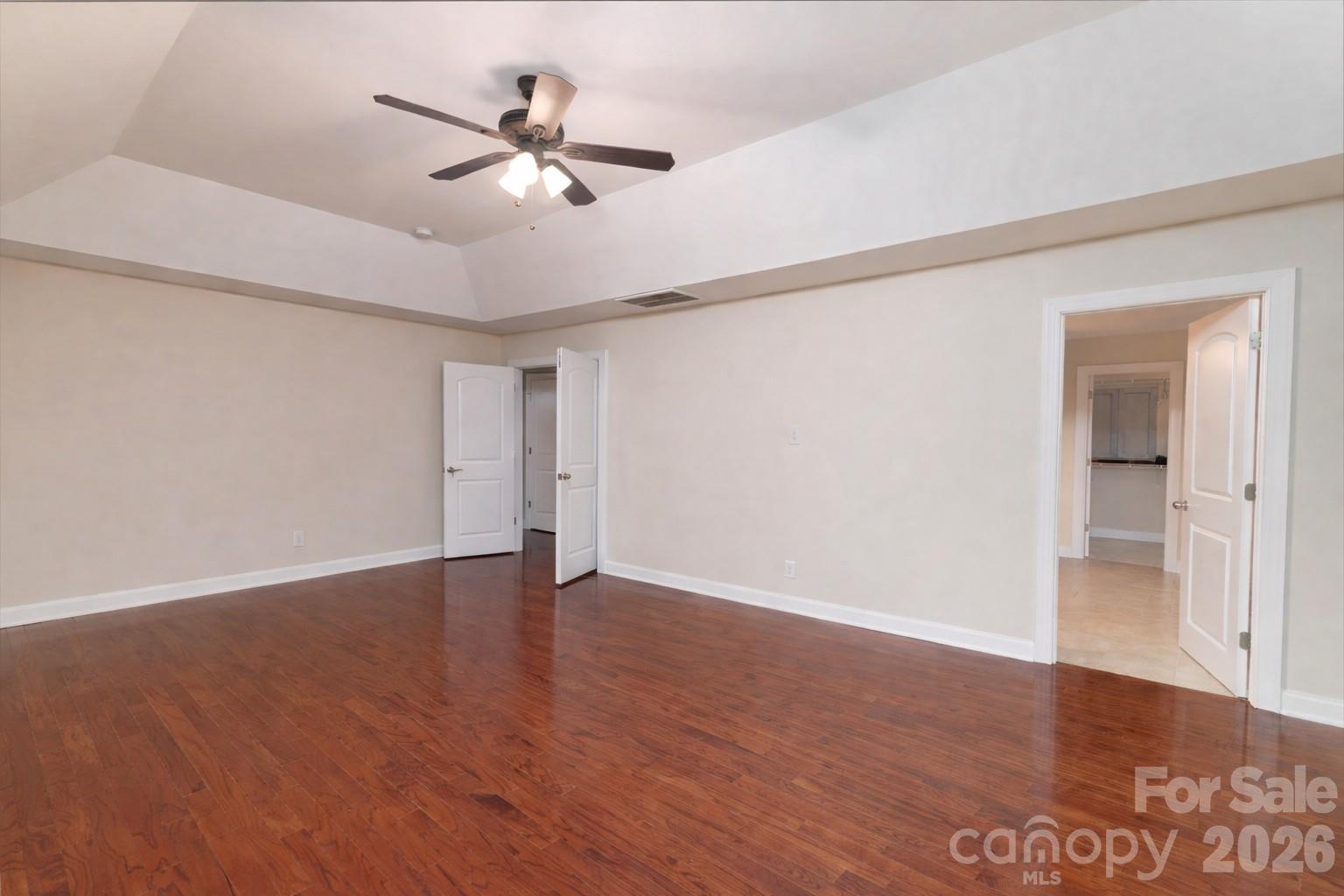 318 Willow Tree Drive Property Photo 18