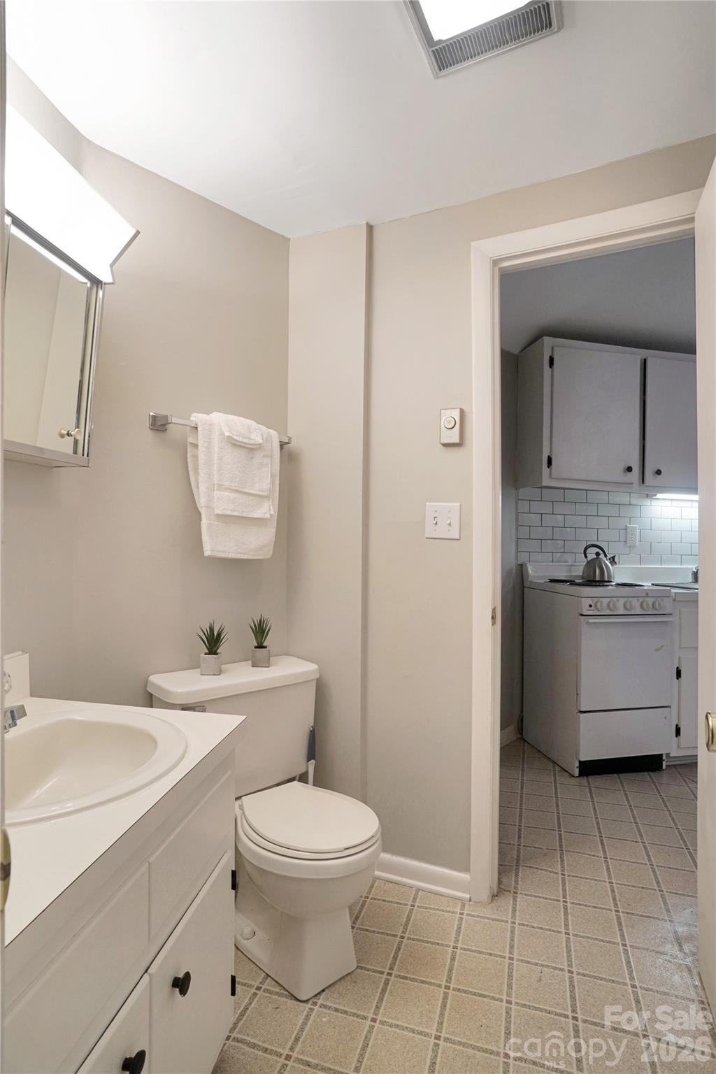 560 Laurel Ridge Road Property Photo 12