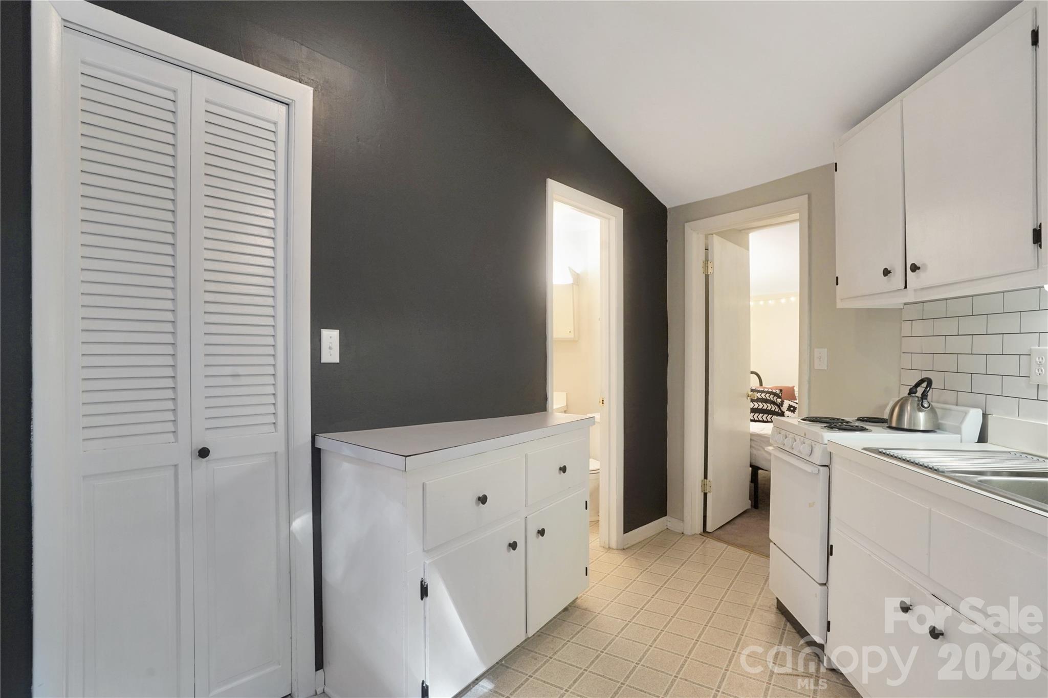560 Laurel Ridge Road Property Photo 15
