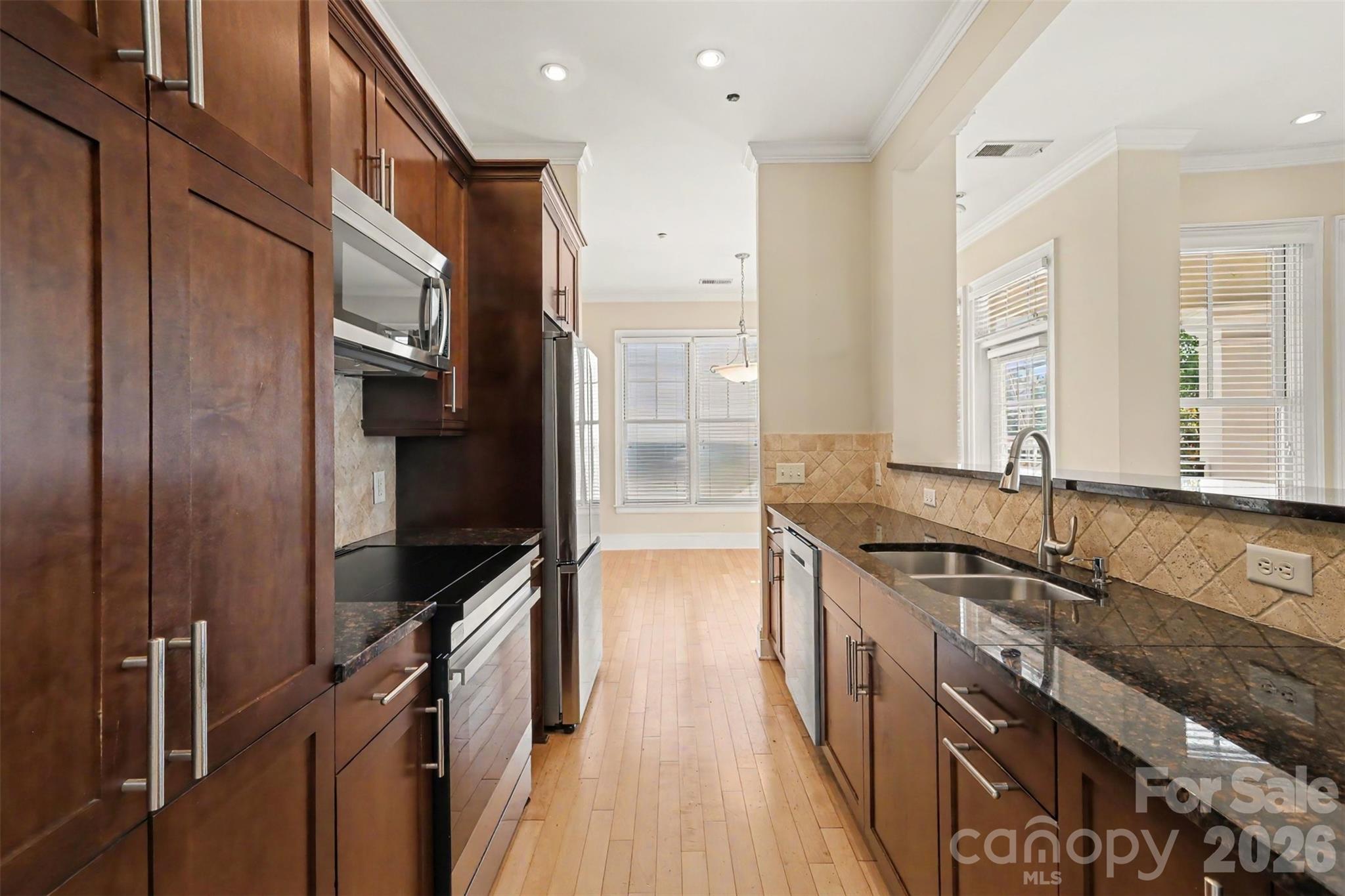 5425 Closeburn Road 210 Property Photo 5