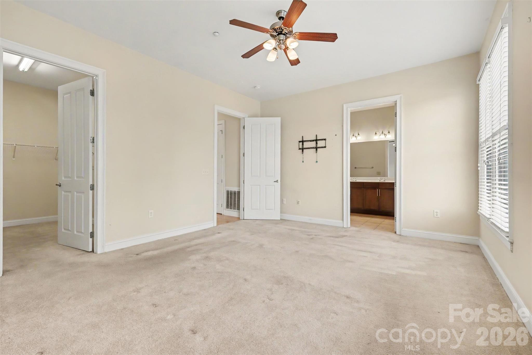 5425 Closeburn Road 210 Property Photo 20