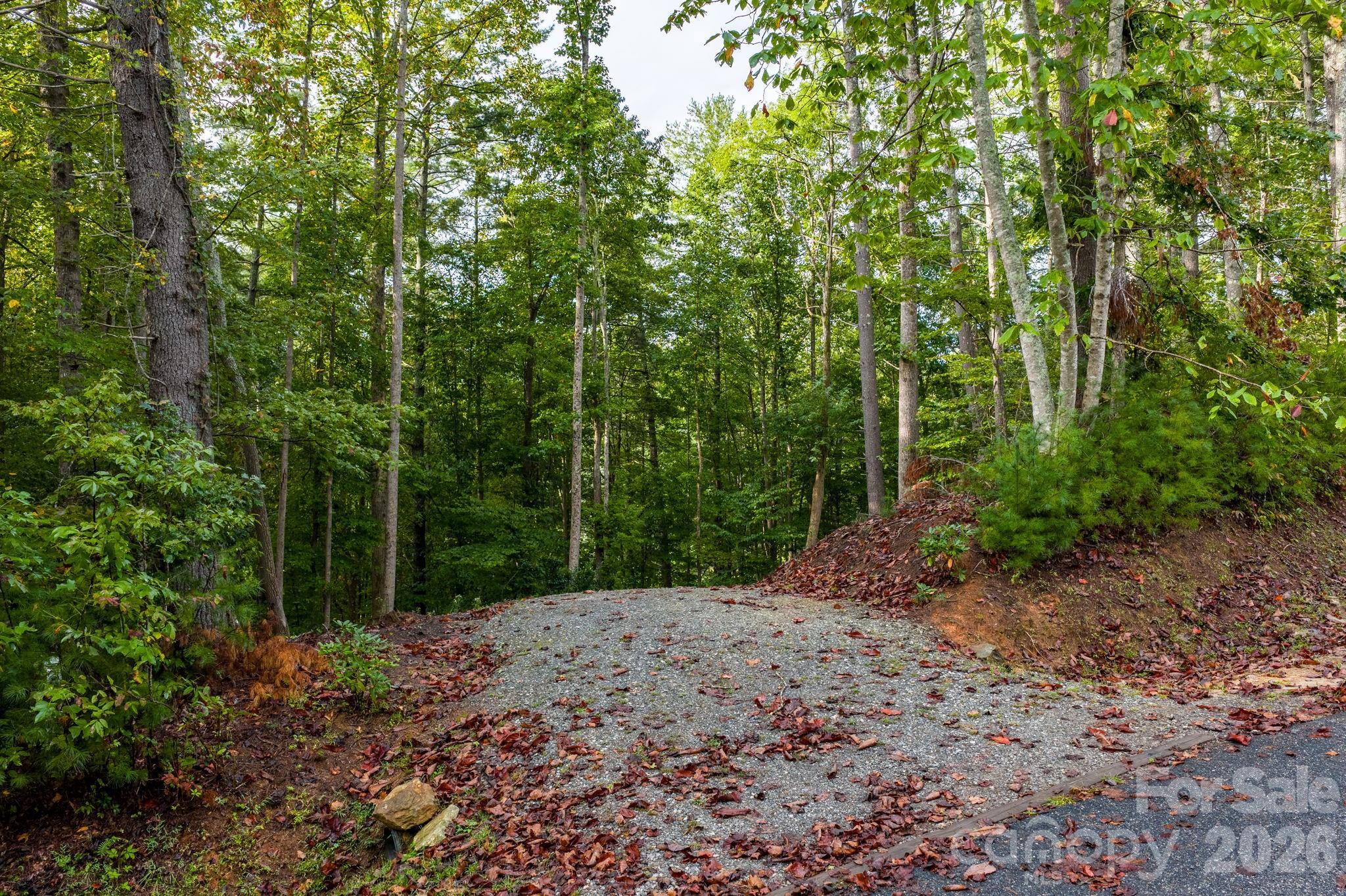 503 Larkhaven Drive Property Photo 10
