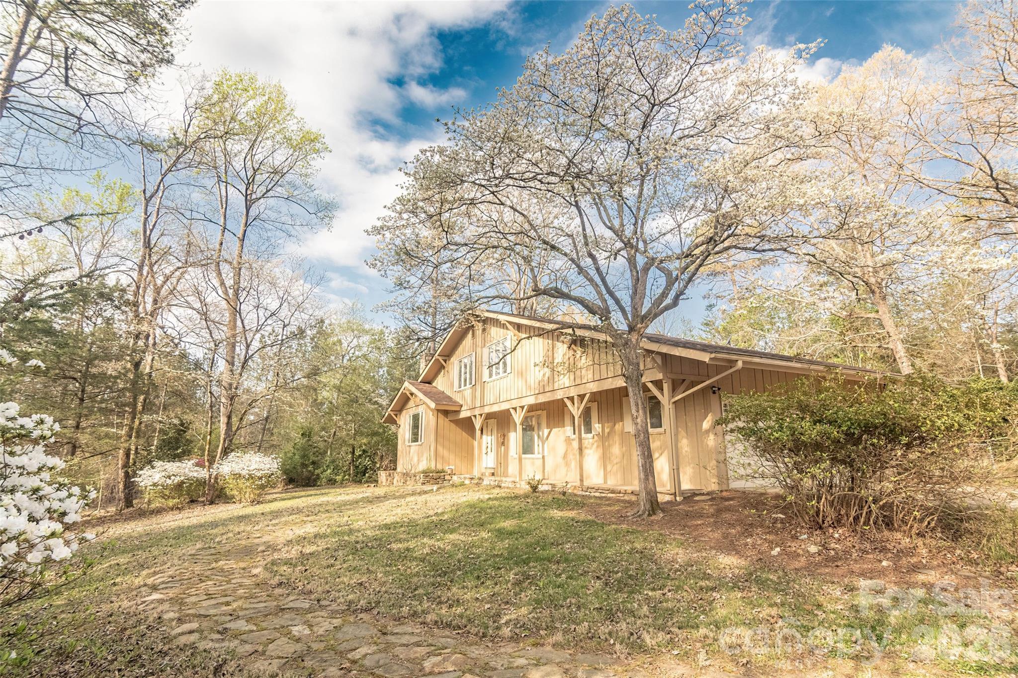3951 Maple Creek Road Property Photo 1