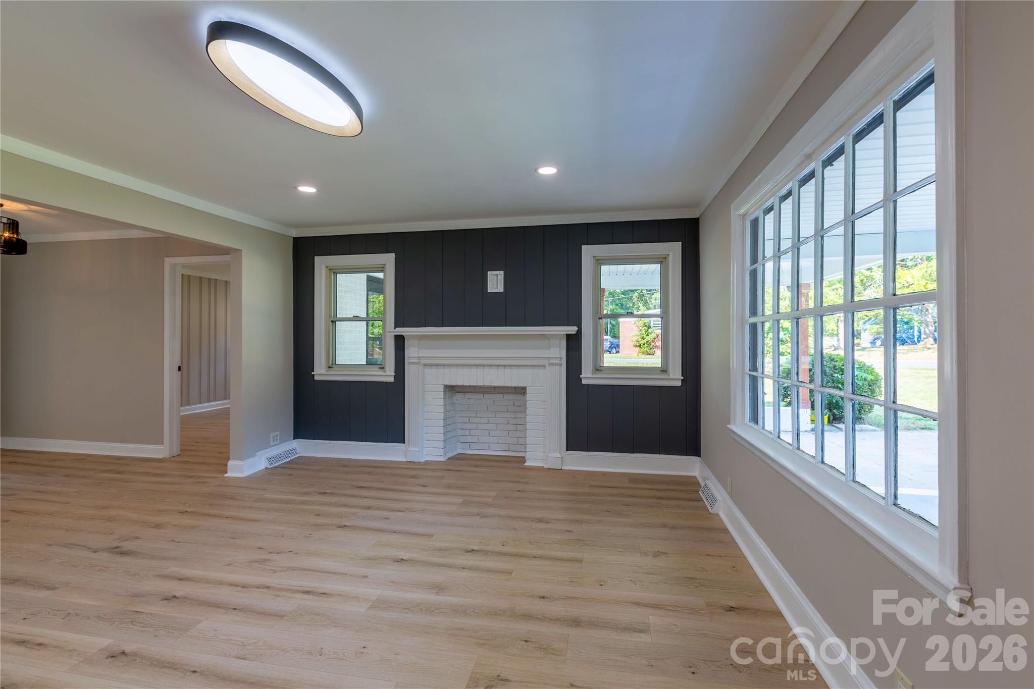 8000 Chapman Street Property Photo 6