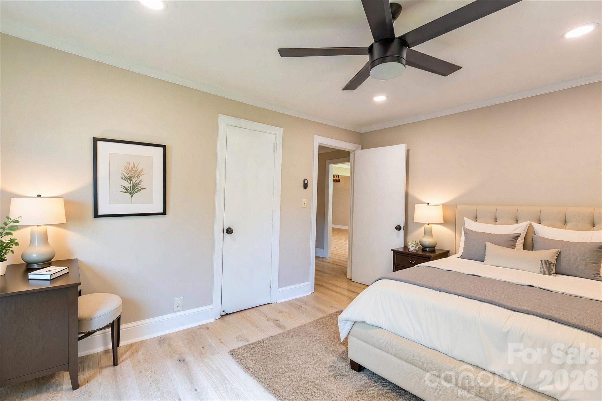 8000 Chapman Street Property Photo 18