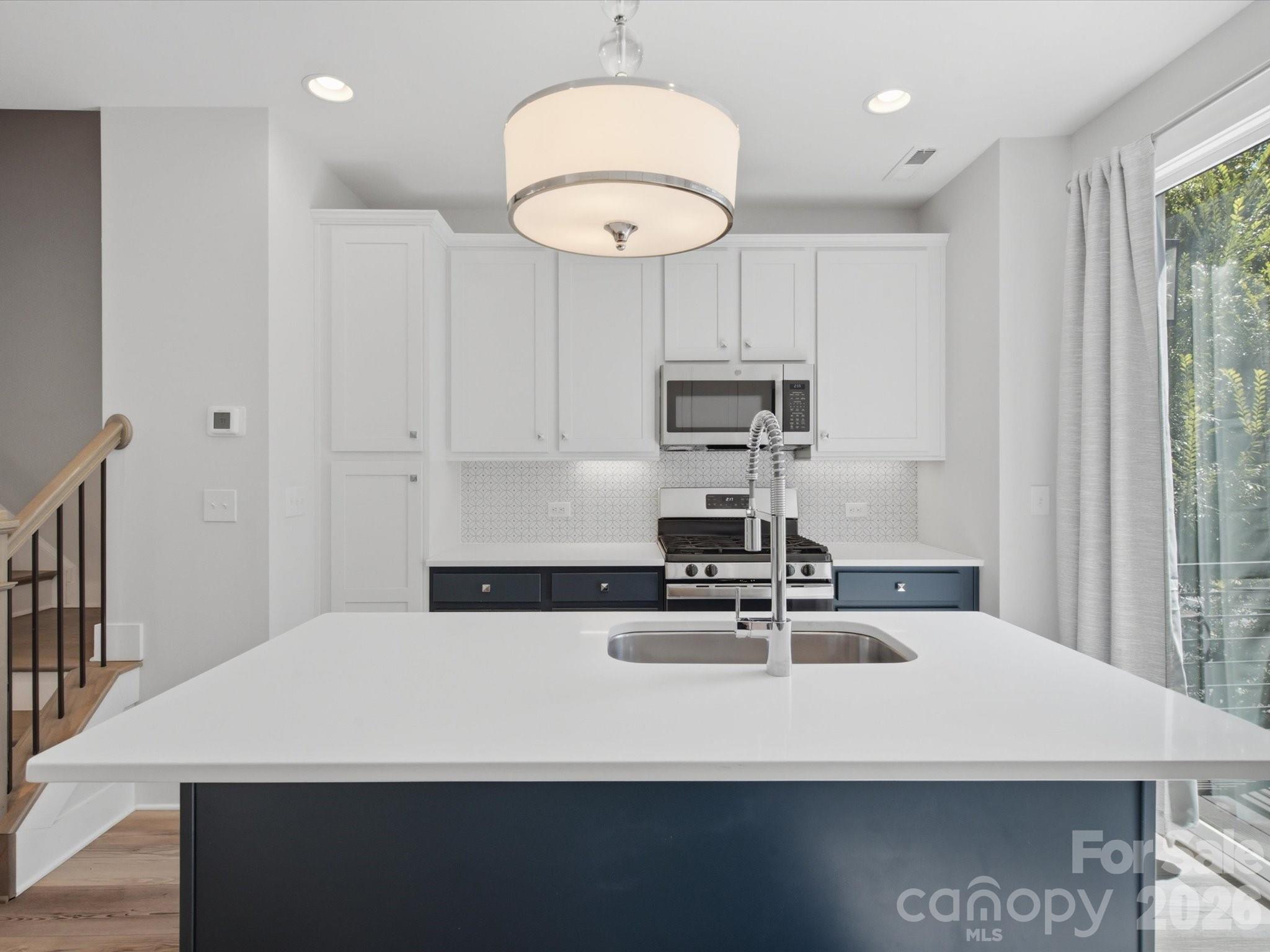 1013 E 36th Street Property Photo 12
