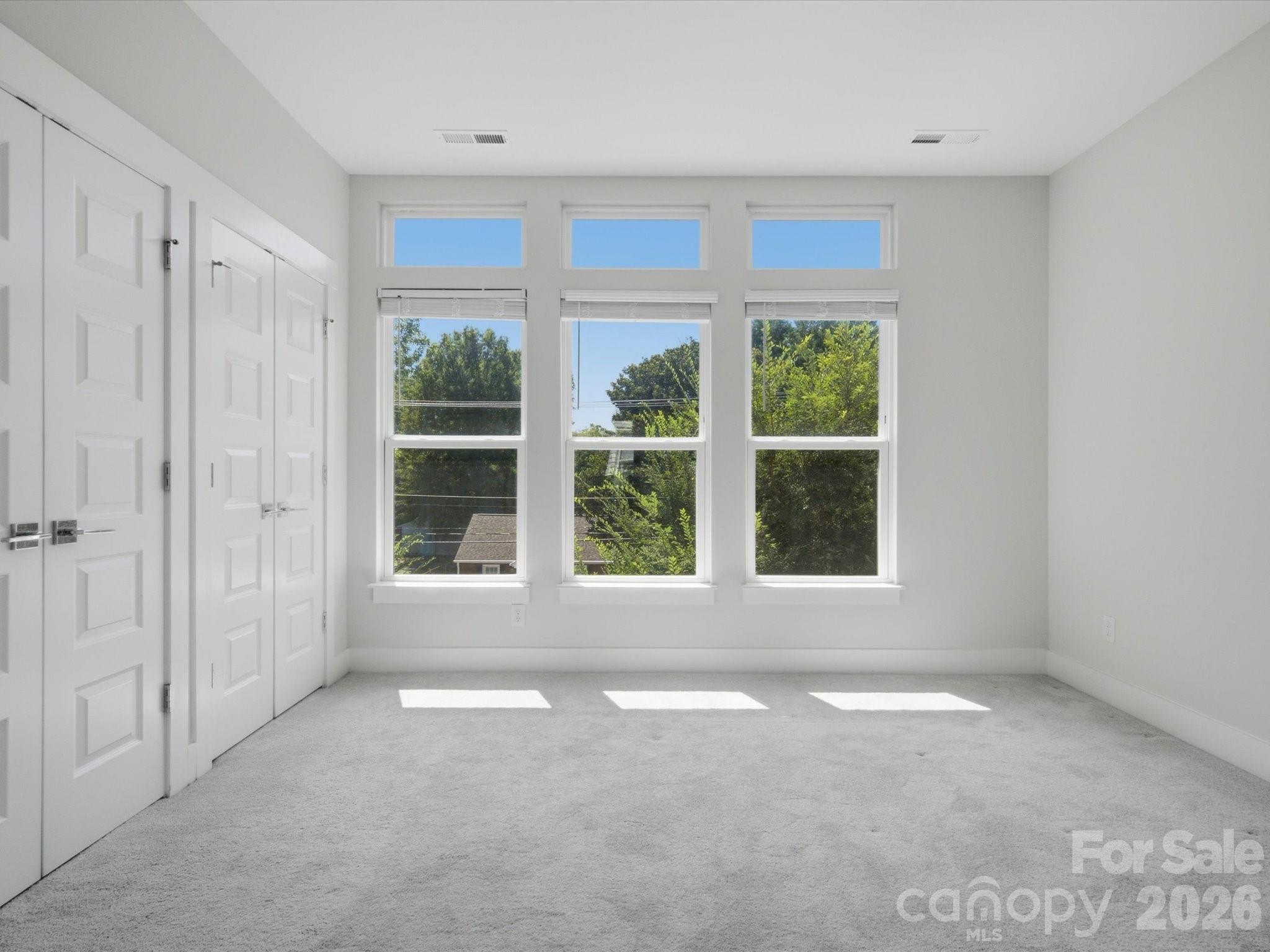 1013 E 36th Street Property Photo 20