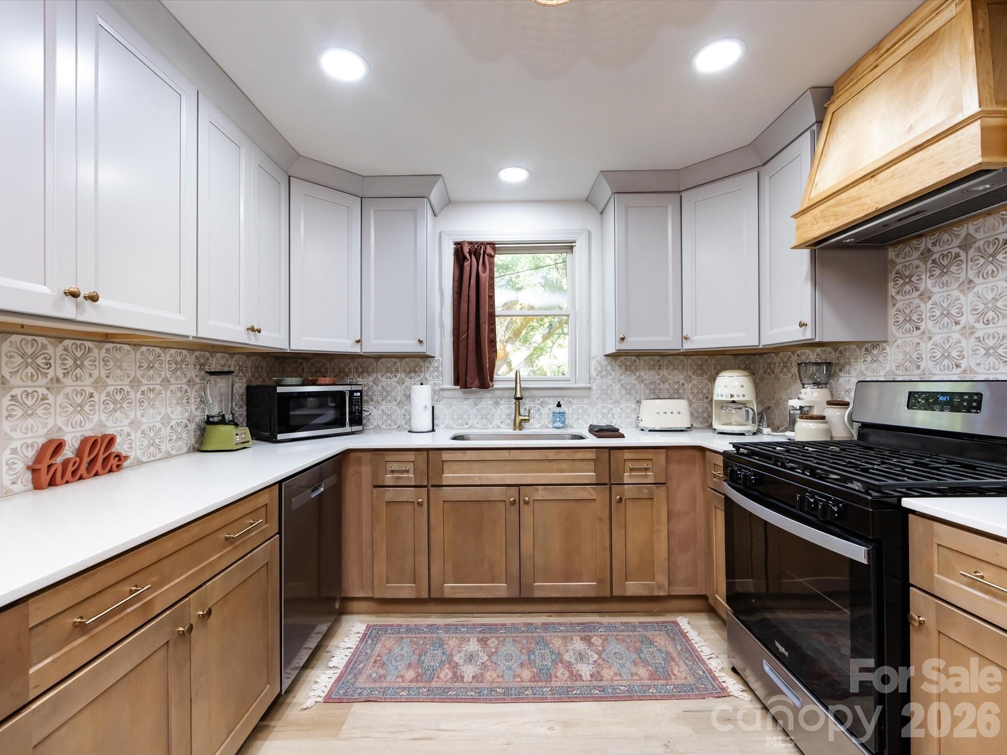 201 Browntown Road Property Photo 8