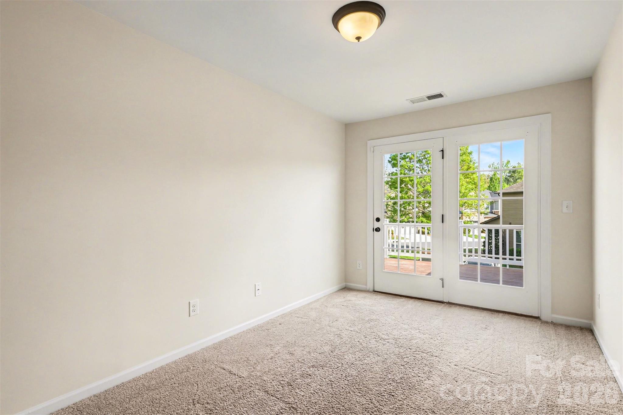6650 Berewick Commons Parkway Property Photo 4