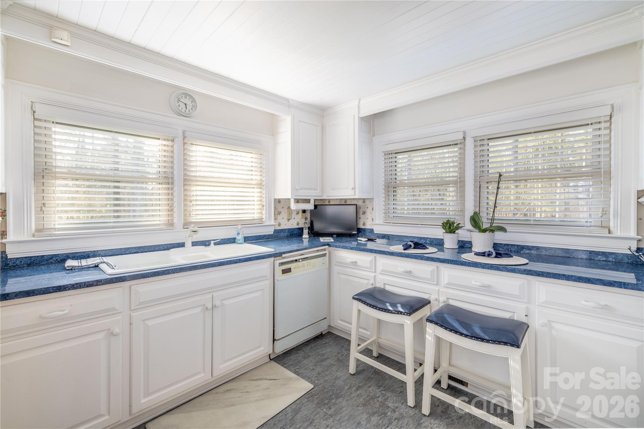 692 Capelsie Road Property Photo 15