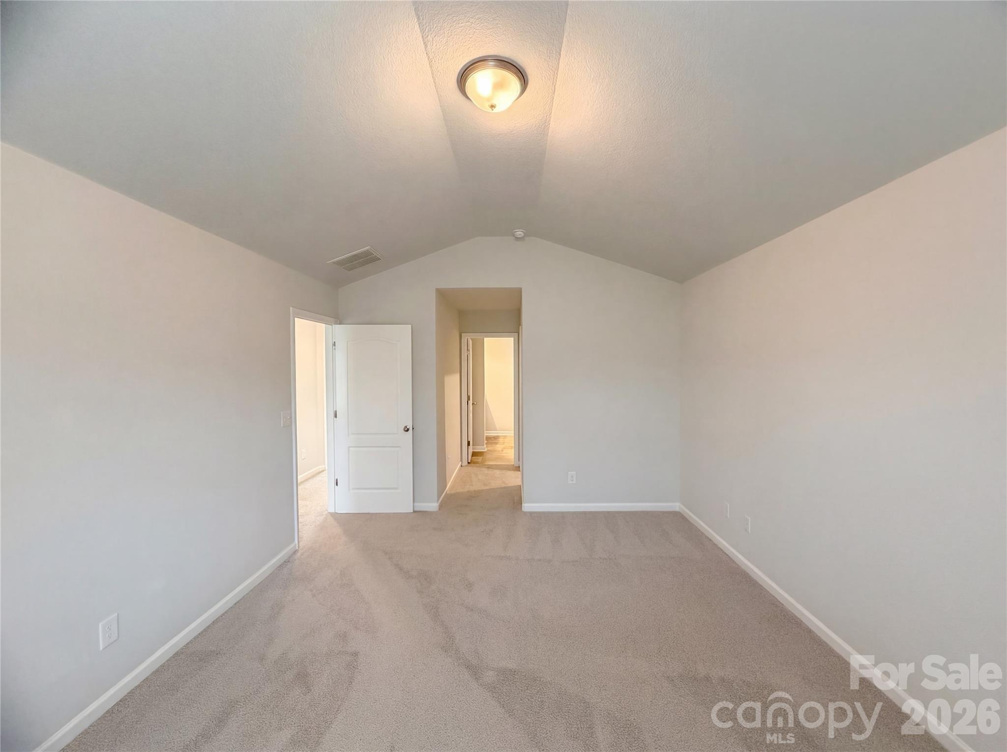 3013 Chatuge Court Property Photo 4