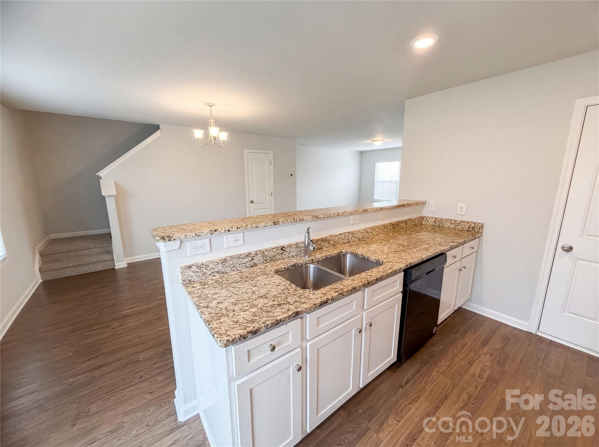 3013 Chatuge Court Property Photo 9