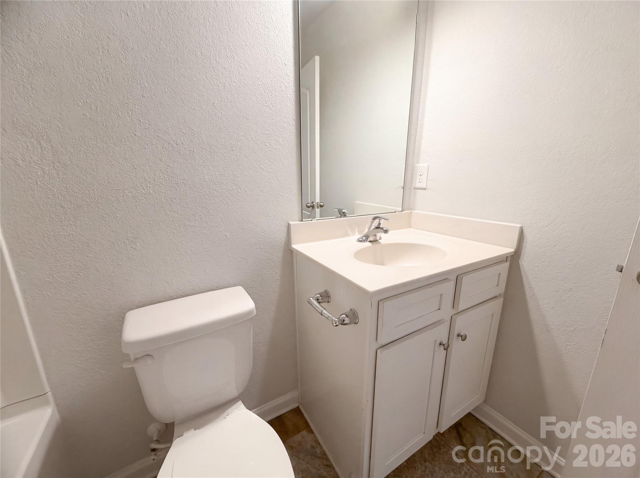 3013 Chatuge Court Property Photo 16
