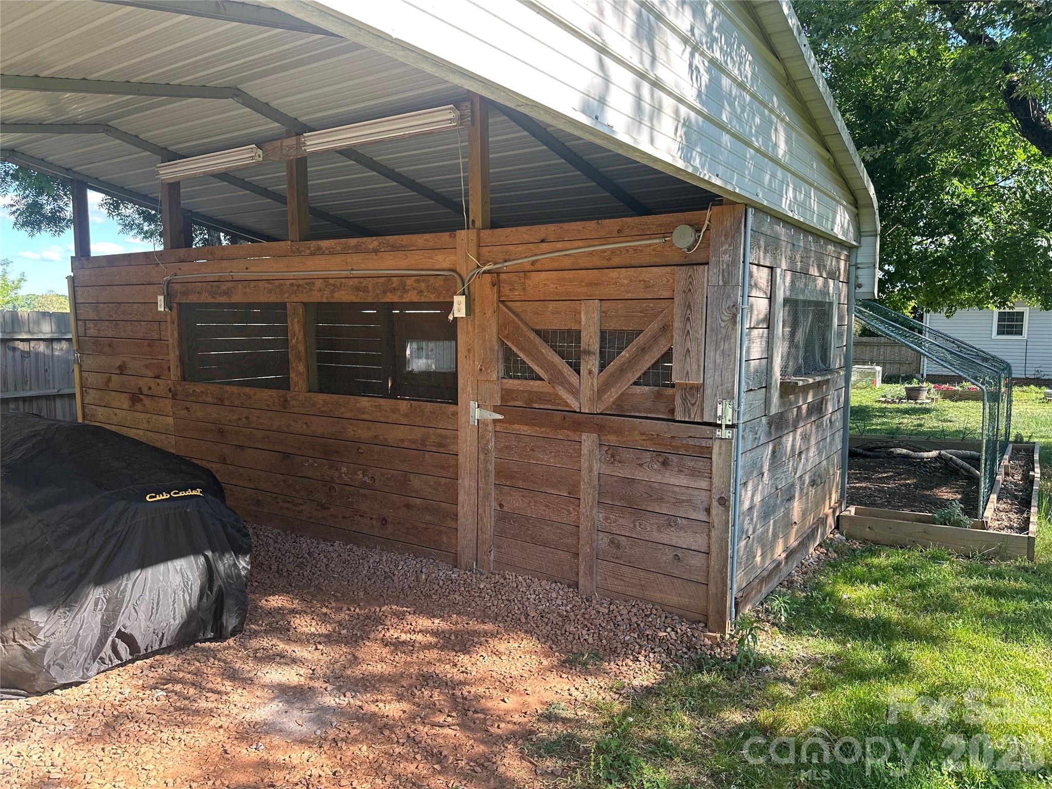 130 Fort Dobbs Road Property Photo 18