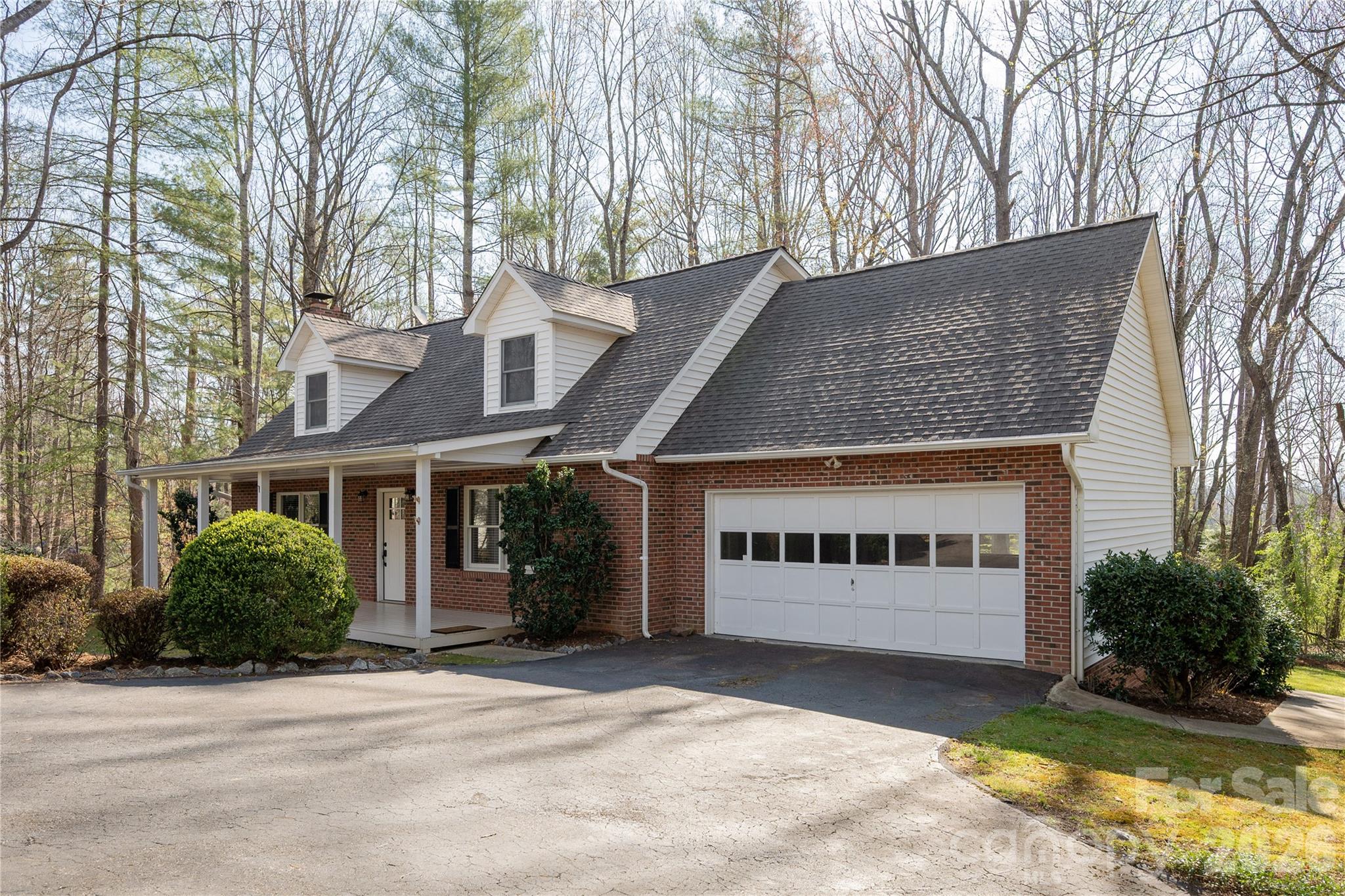 9 Justin Drive Property Photo 1
