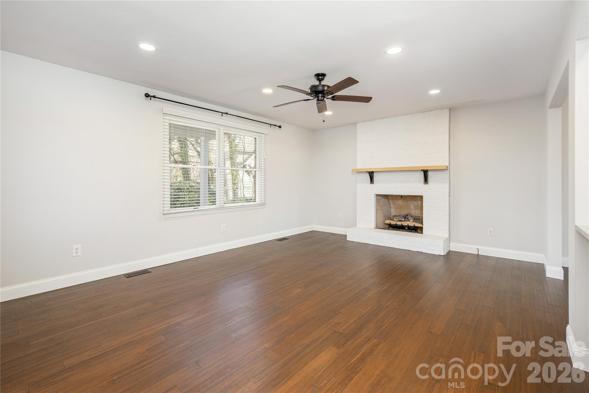 9 Justin Drive Property Photo 8