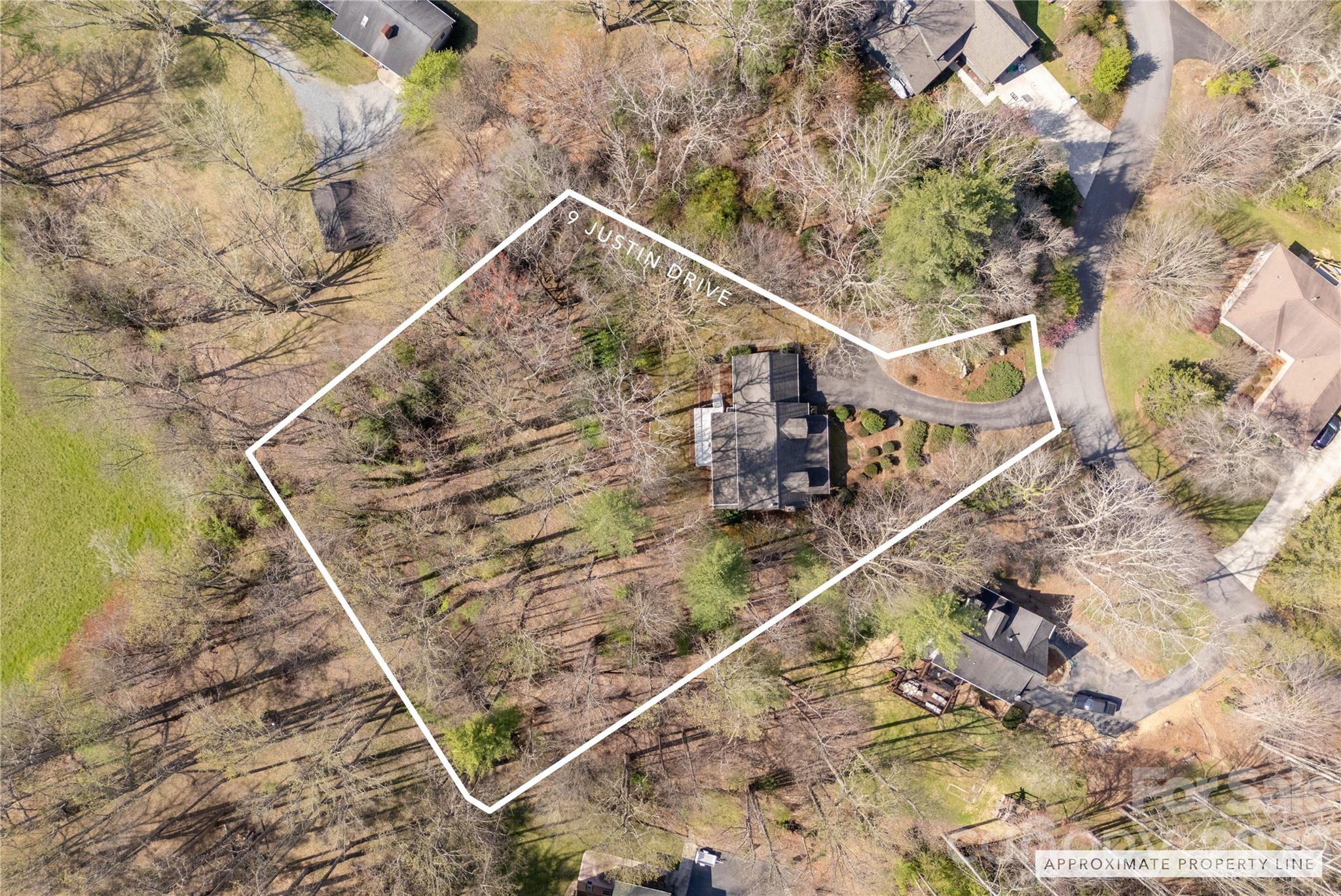 9 Justin Drive Property Photo 35
