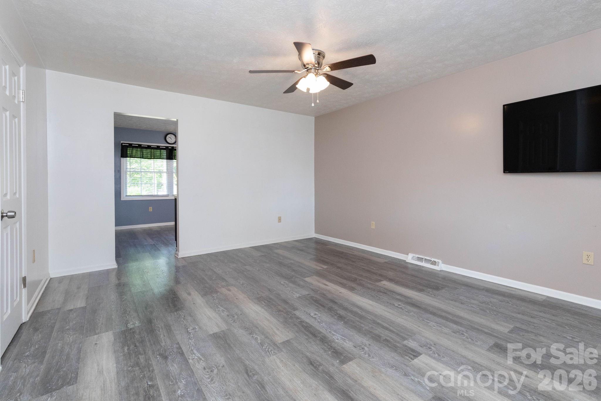 30 Compton Drive Property Photo 5