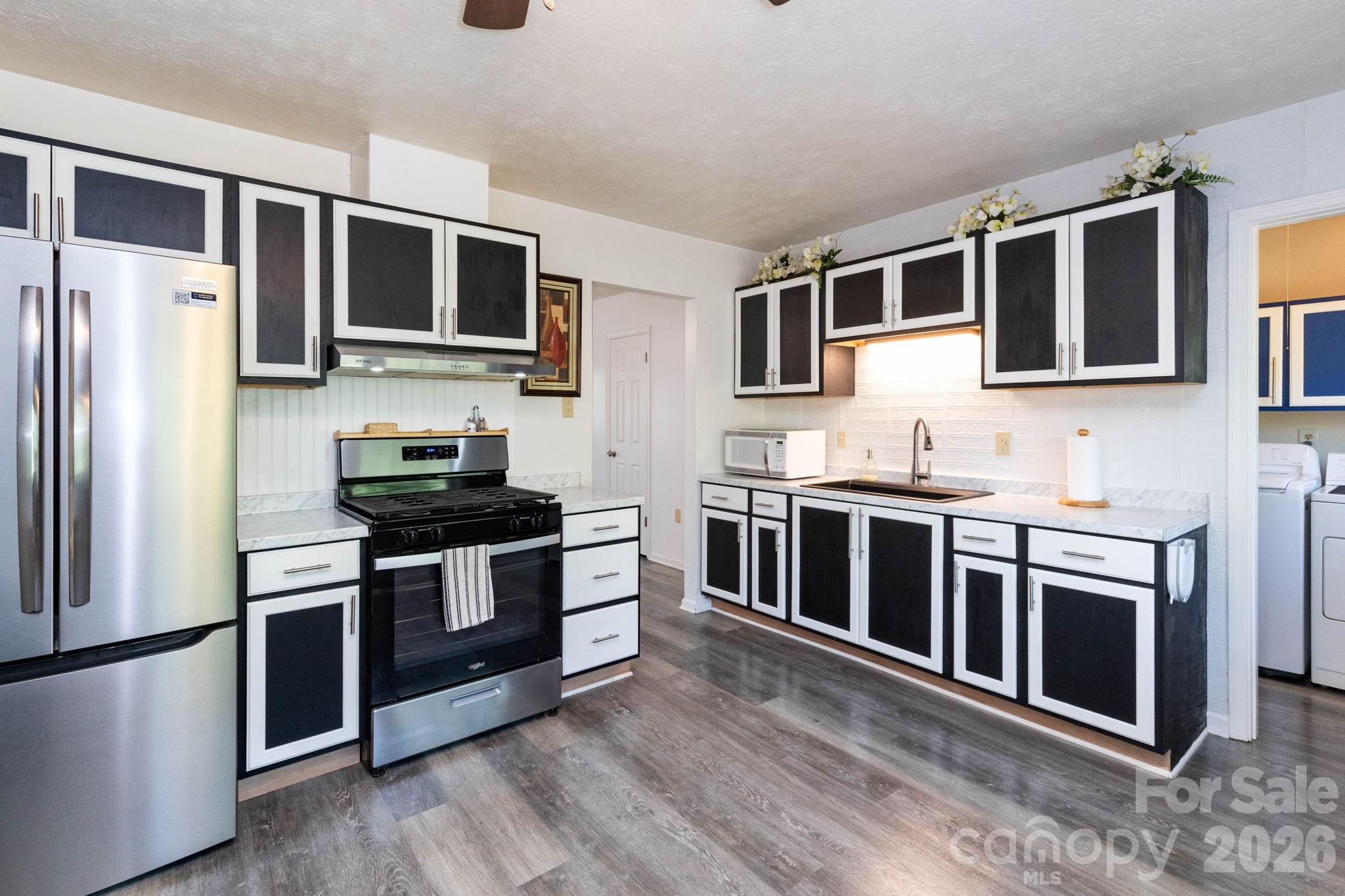 30 Compton Drive Property Photo 7