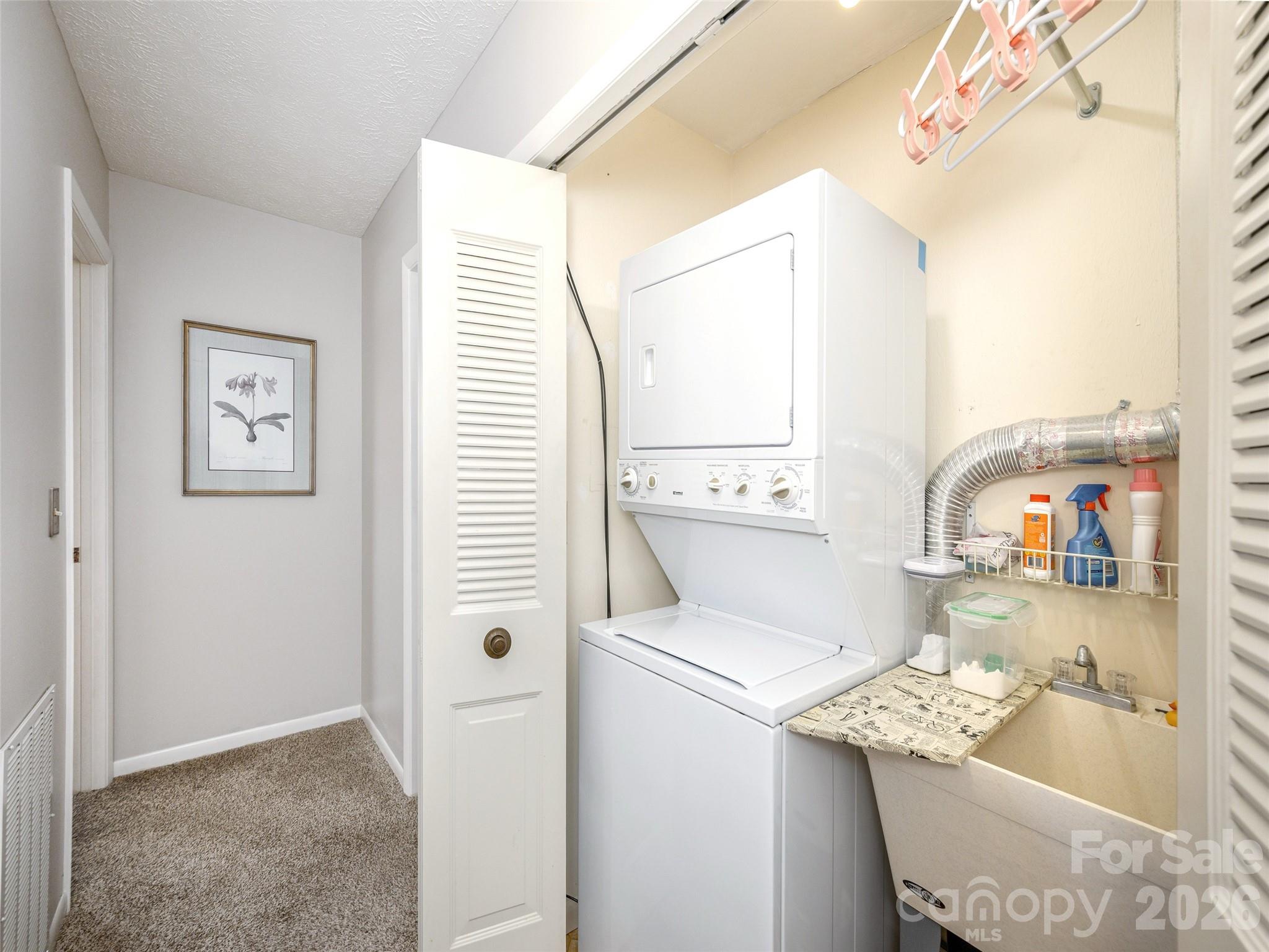103 Oakwood Place 4 Property Photo 27
