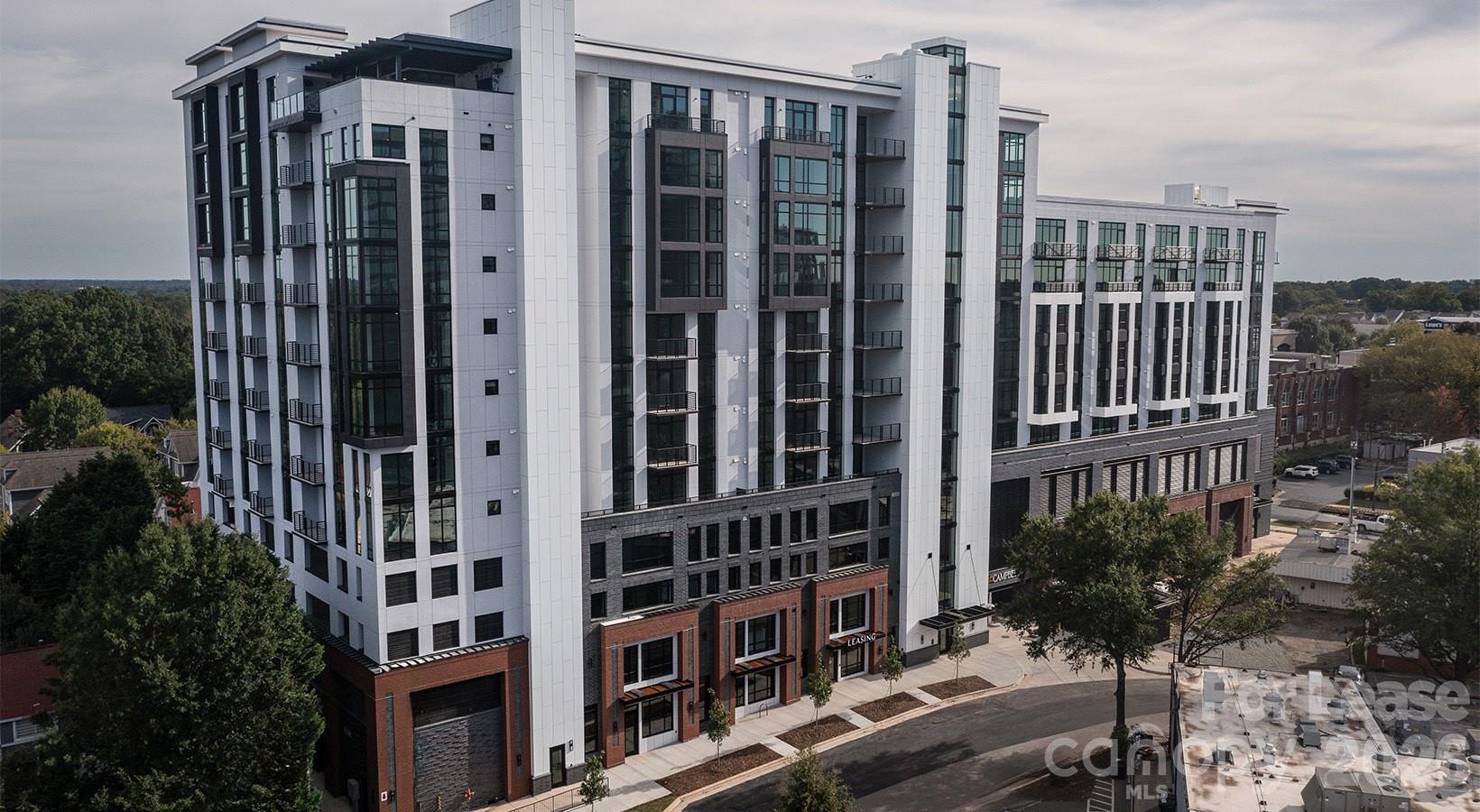 2025 Cleveland Avenue Conservatory Penthouse Property Photo 15