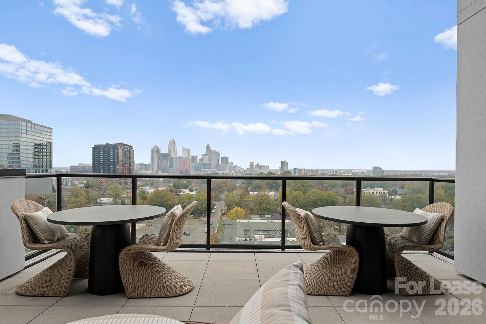 2025 Cleveland Avenue Conservatory Penthouse Property Photo 34