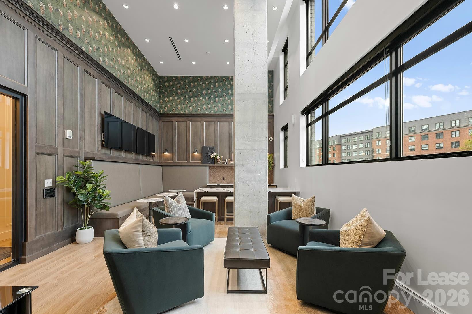 2025 Cleveland Avenue Conservatory Penthouse Property Photo 35