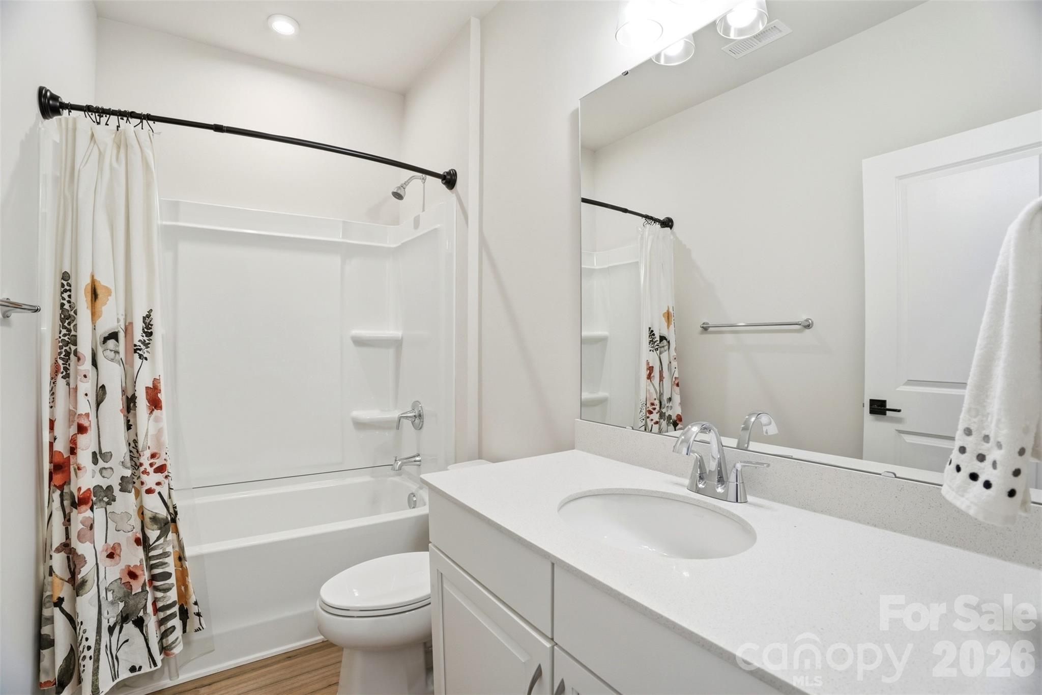 7104 Wayfarer Drive Property Photo 28