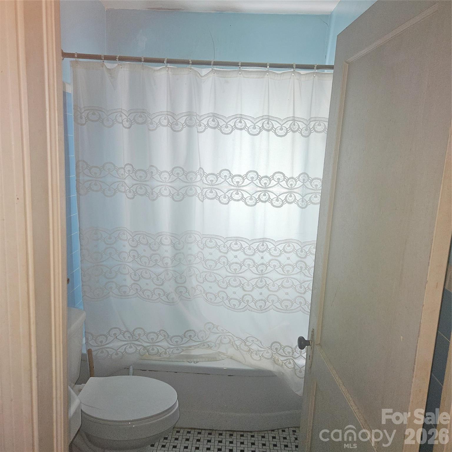 1040 Drummond Avenue Property Photo 4