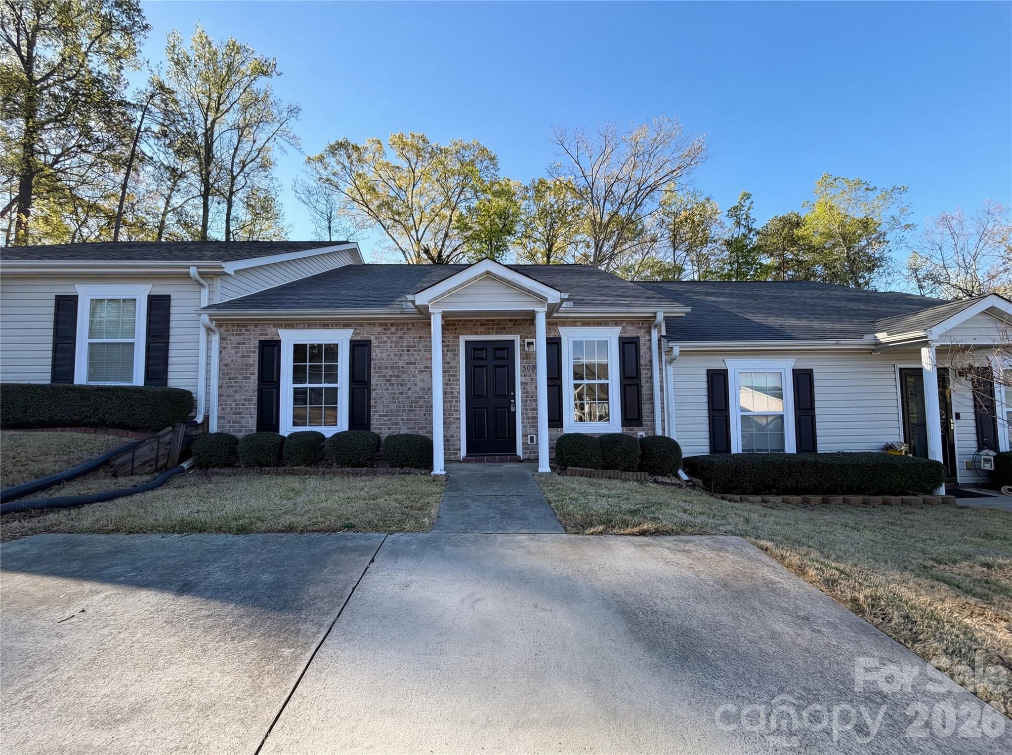 3088 Trimble Circle Property Photo 1
