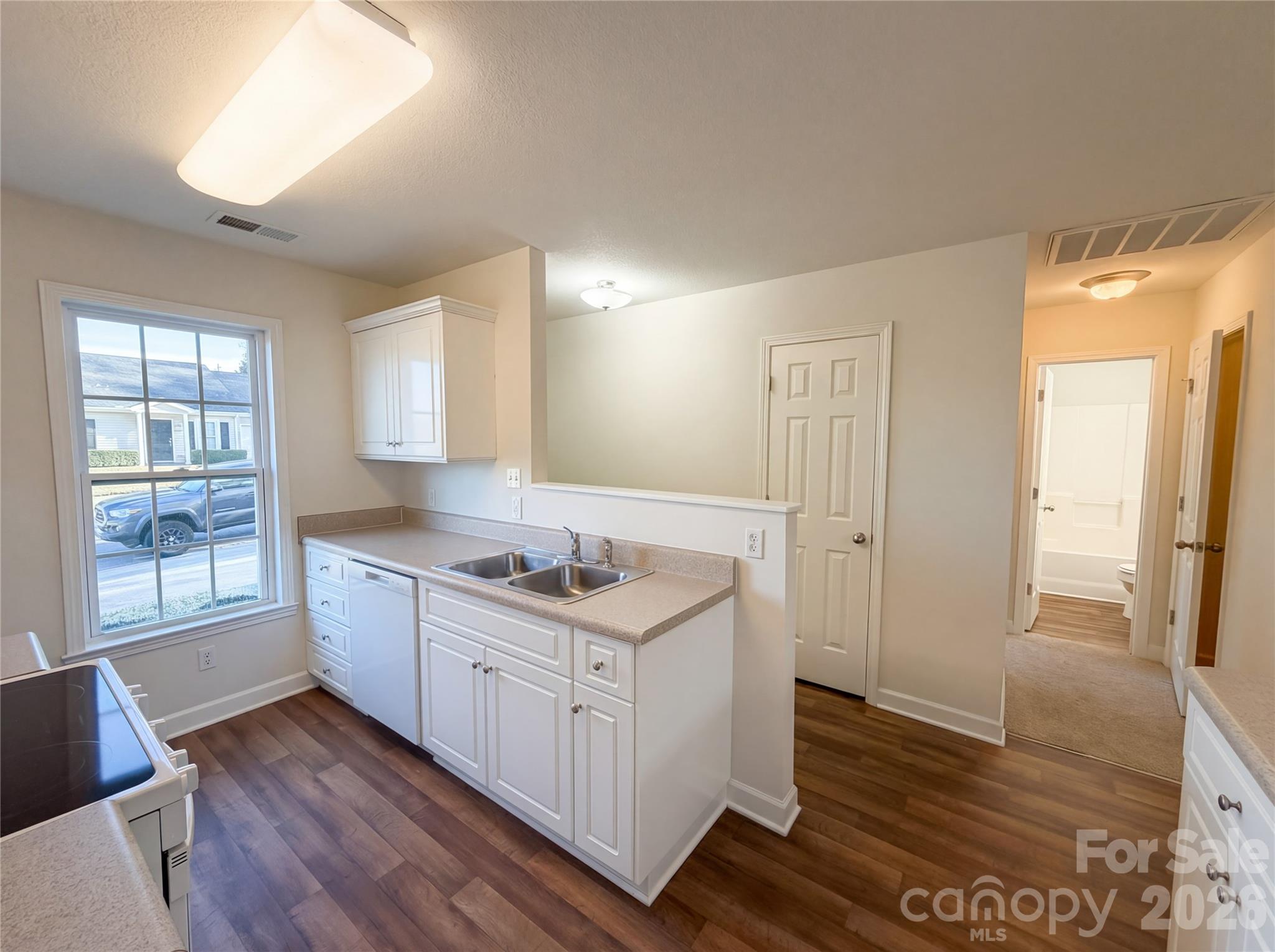 3088 Trimble Circle Property Photo 9