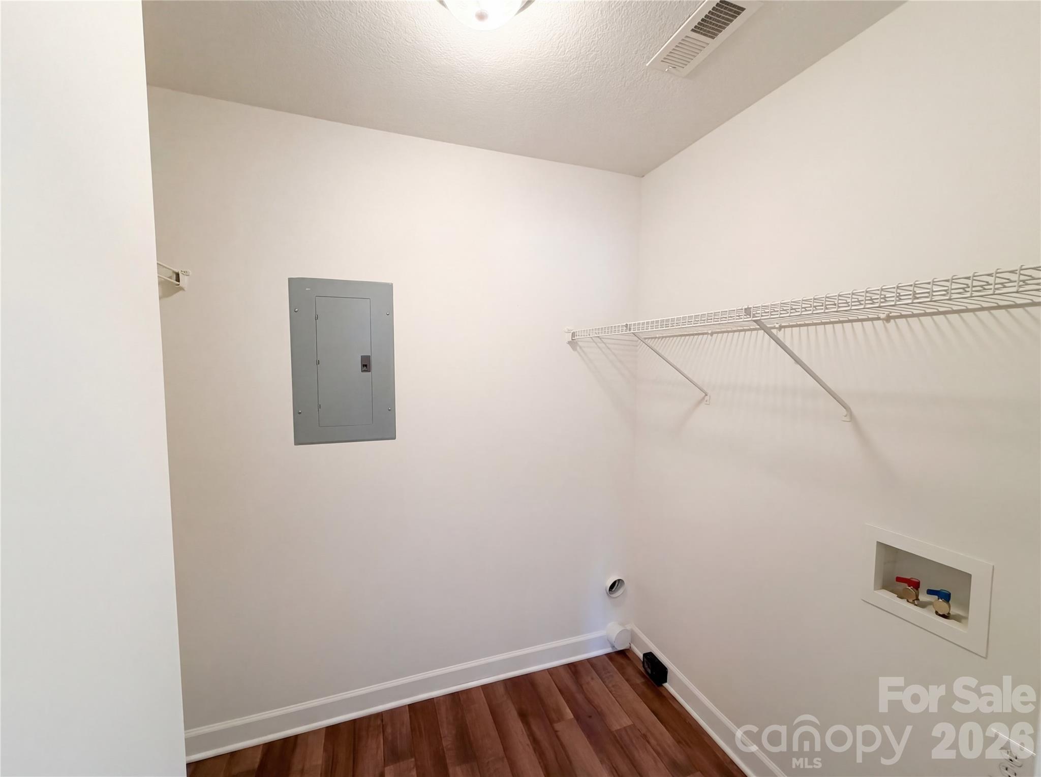 3088 Trimble Circle Property Photo 15