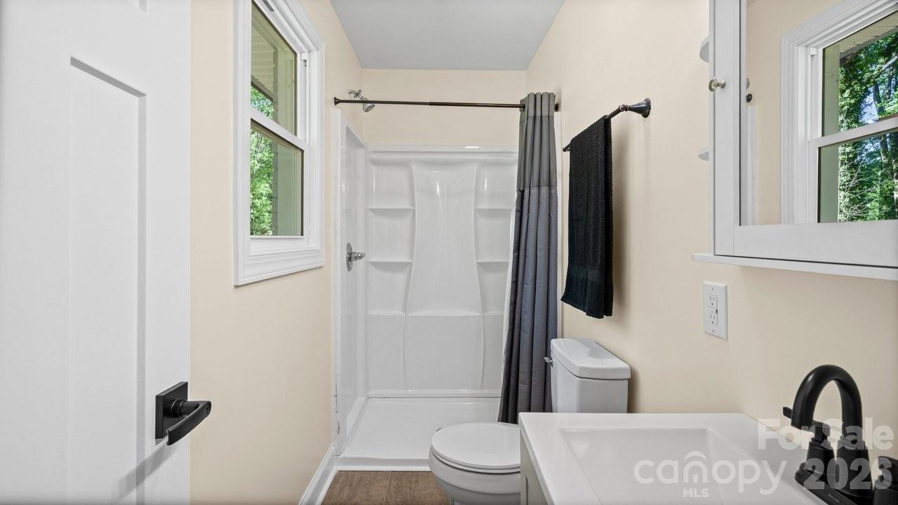 520 Summerow Road Property Photo 8