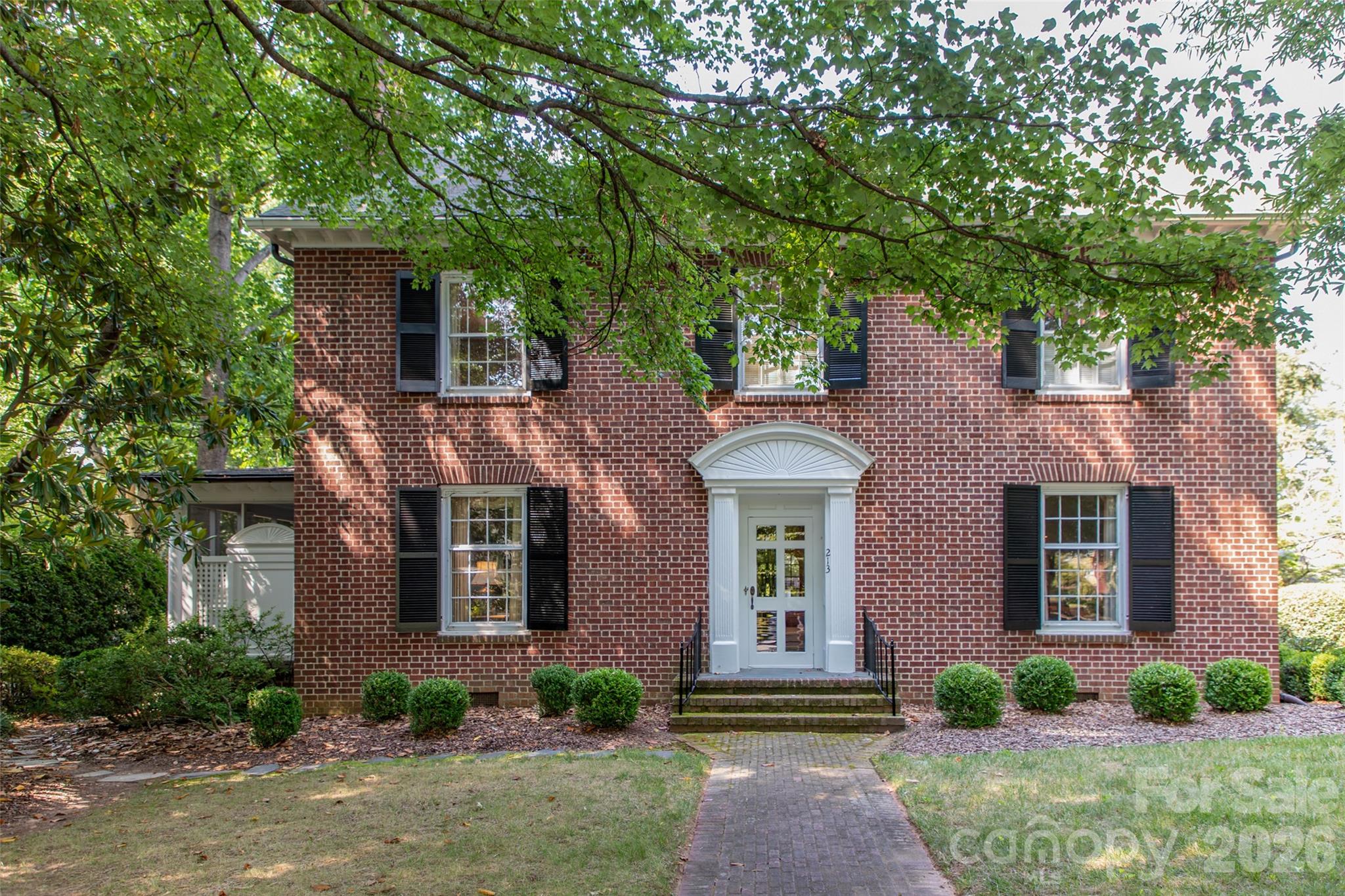213 Union Street Property Photo 1