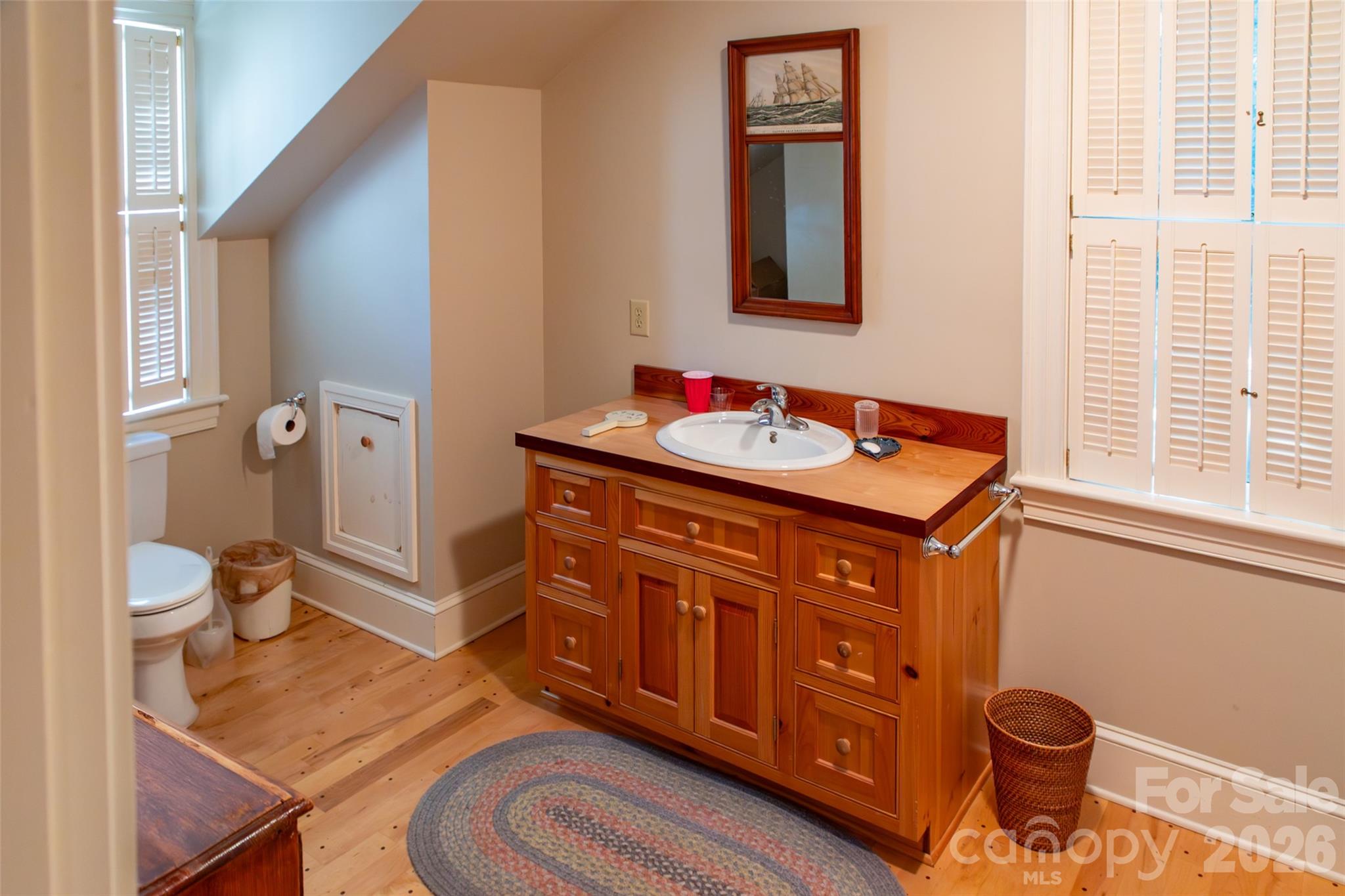 213 Union Street Property Photo 37