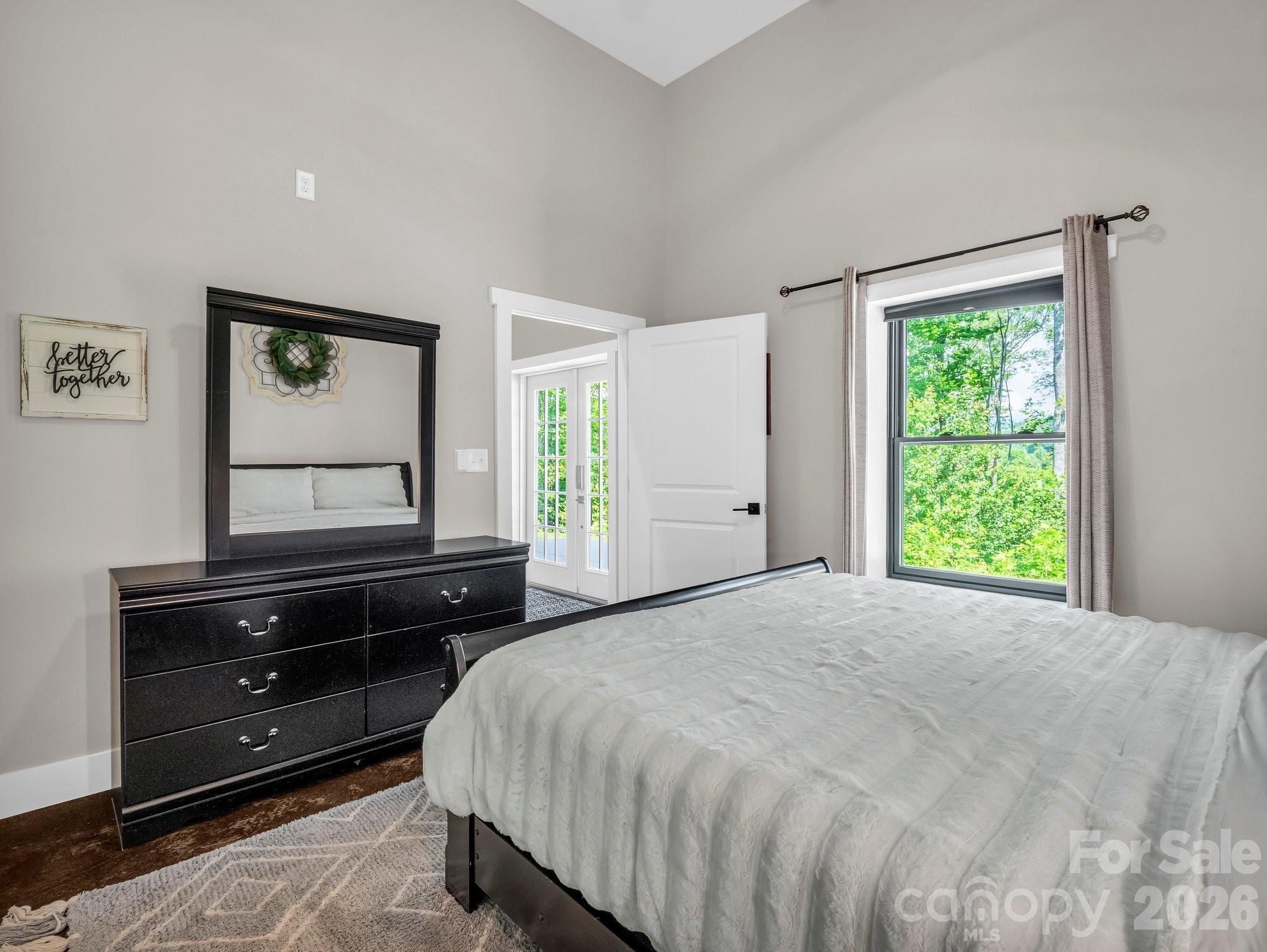 5717 Turnpike Road Property Photo 6