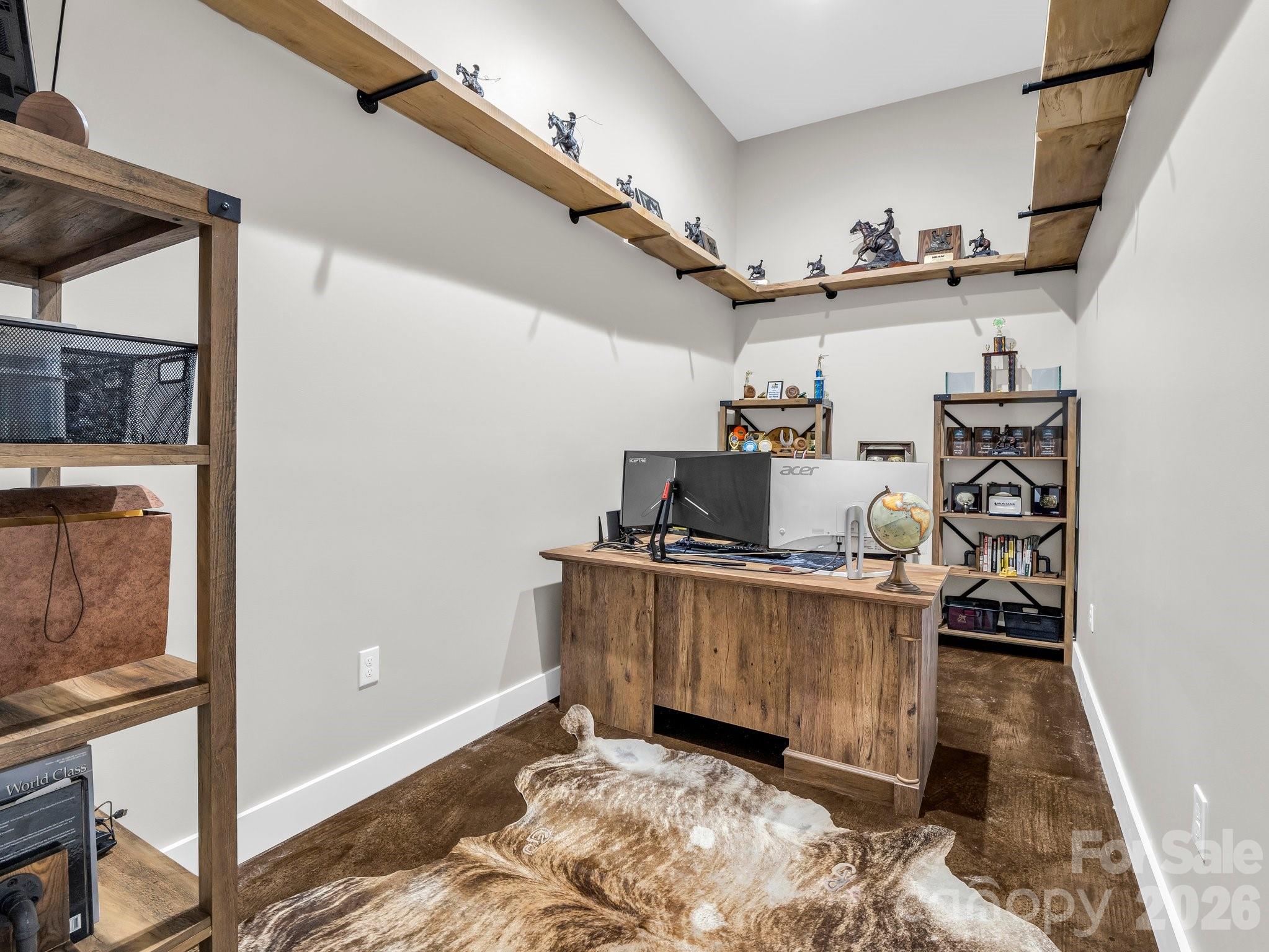 5717 Turnpike Road Property Photo 8