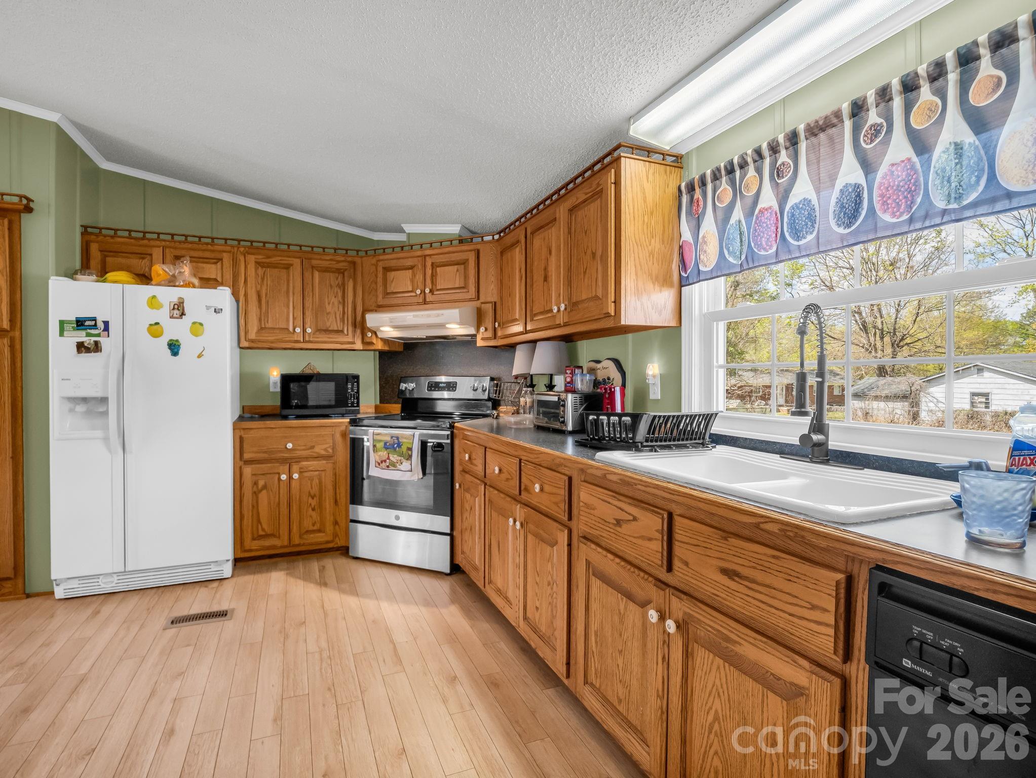 208 Oak Drive Property Photo 16