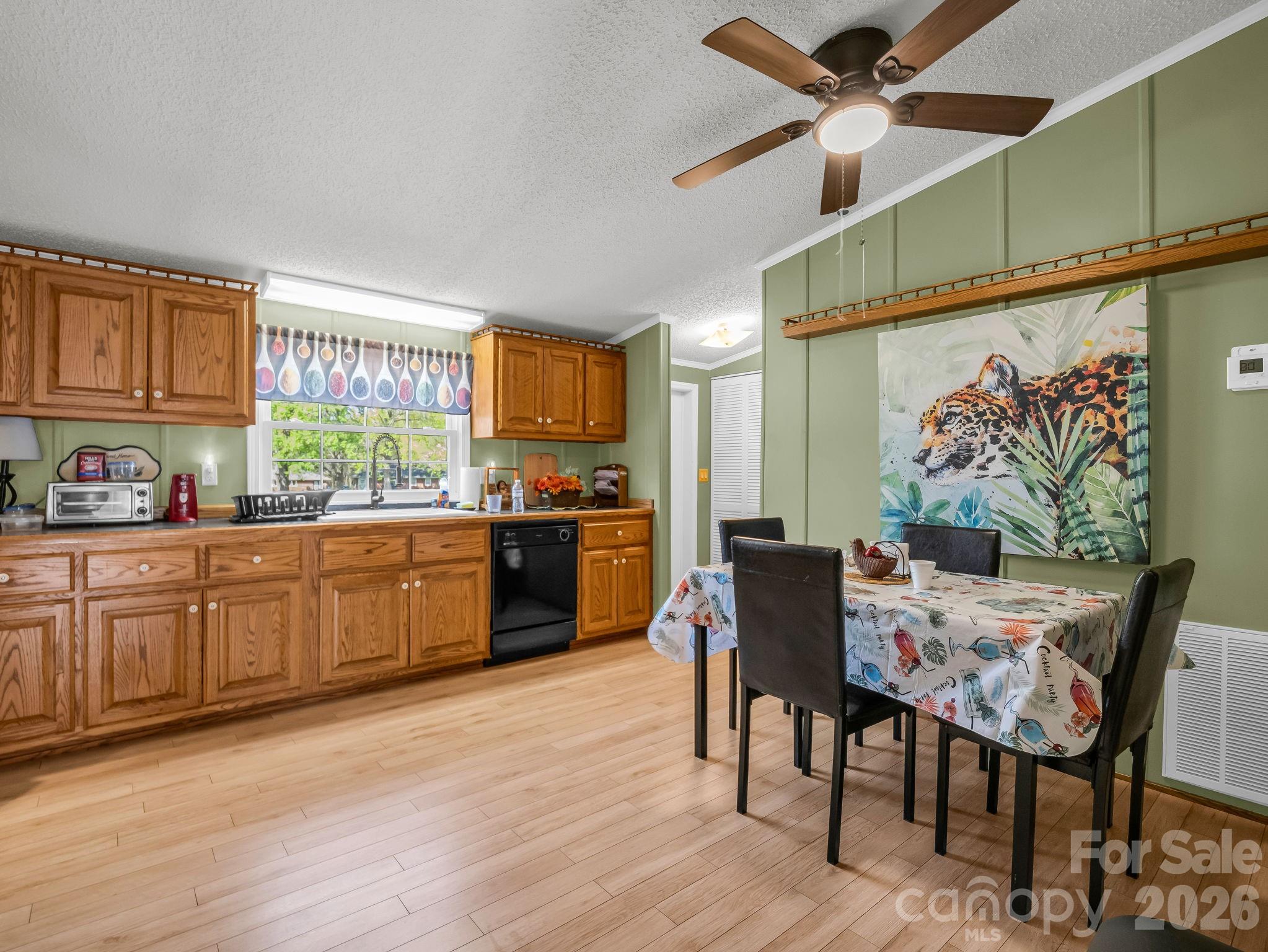 208 Oak Drive Property Photo 17