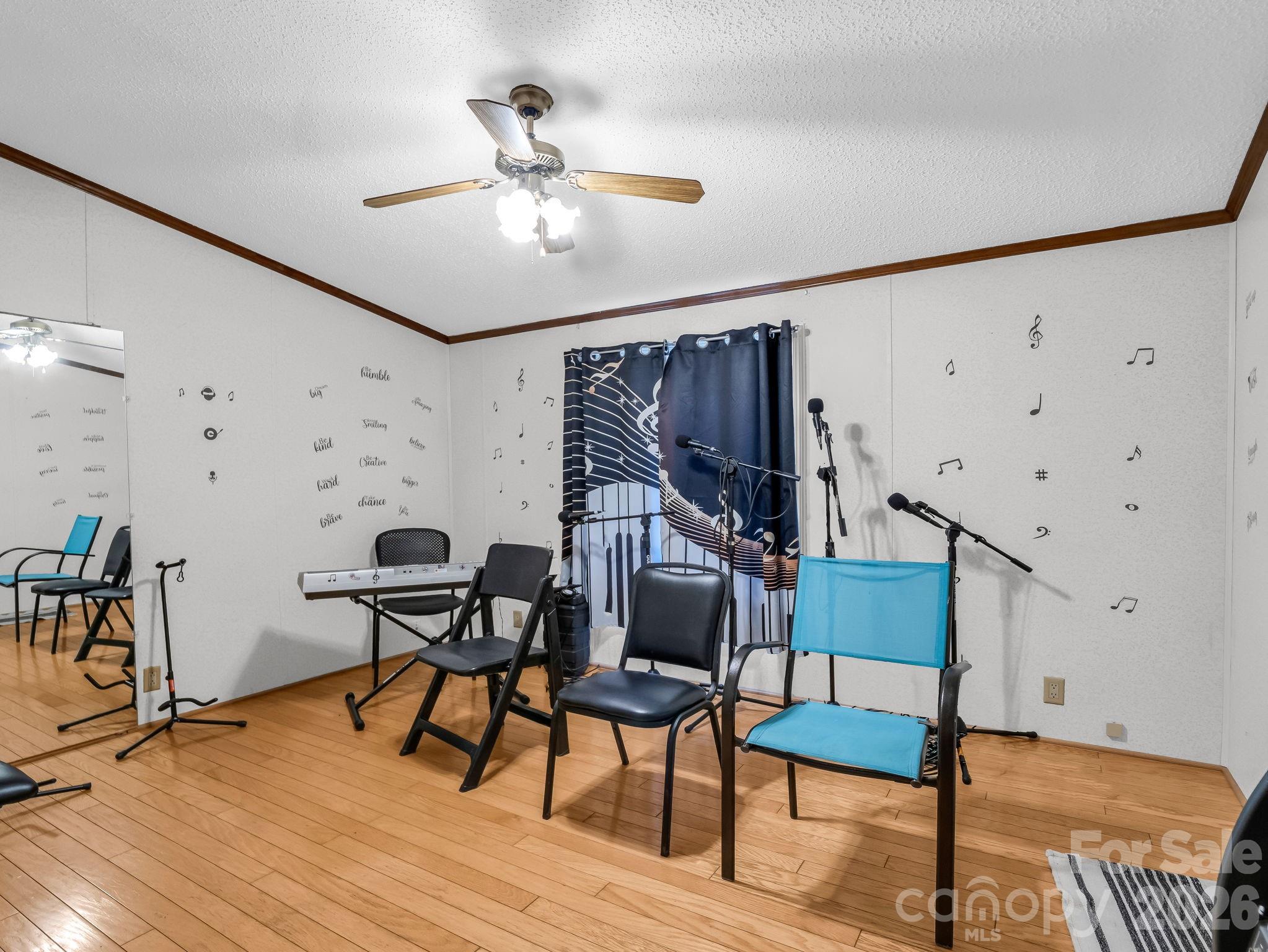 208 Oak Drive Property Photo 26