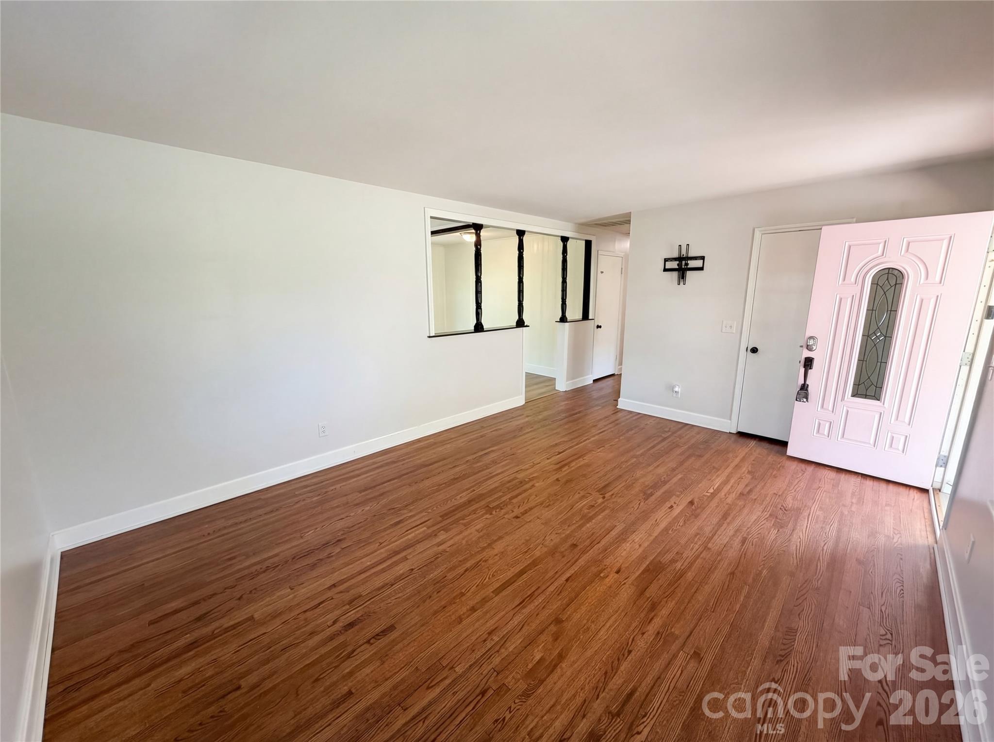 6621 Starcrest Drive Property Photo 3