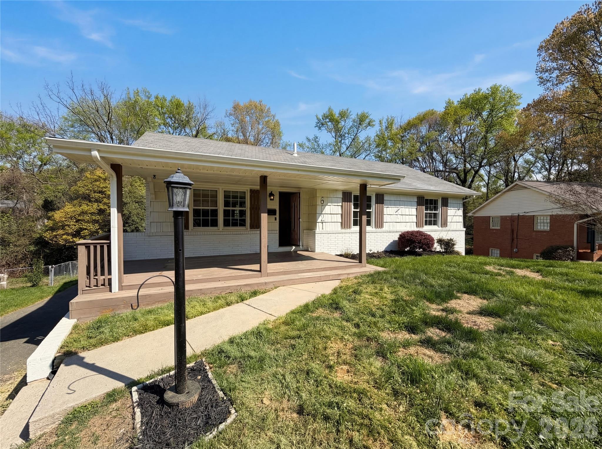 6621 Starcrest Drive Property Photo 7