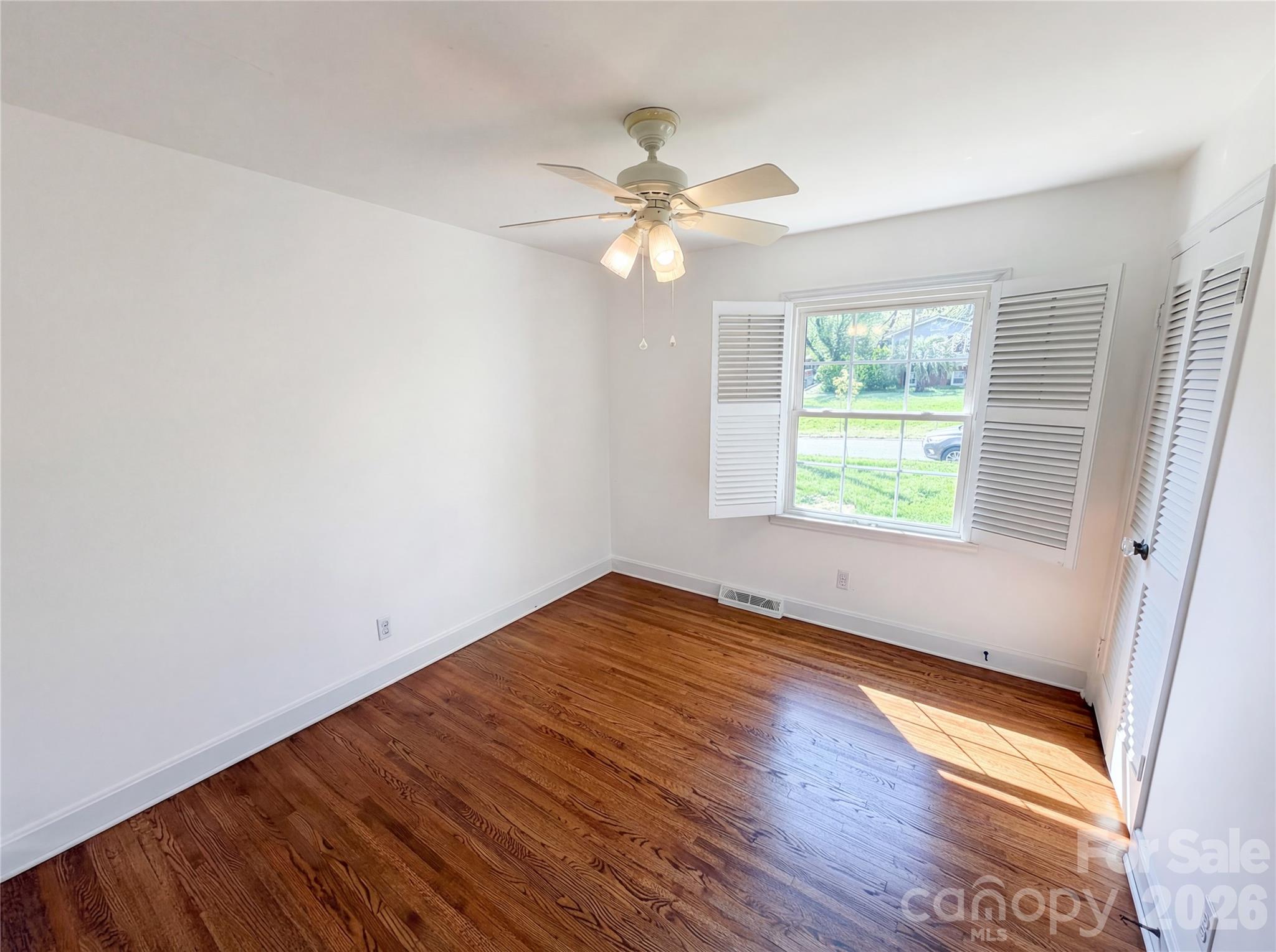 6621 Starcrest Drive Property Photo 11