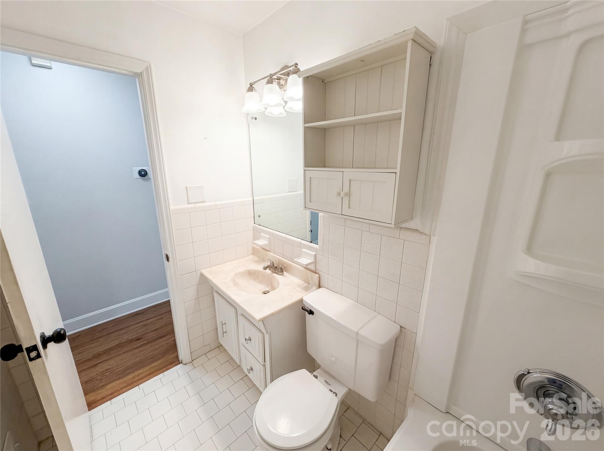 6621 Starcrest Drive Property Photo 16