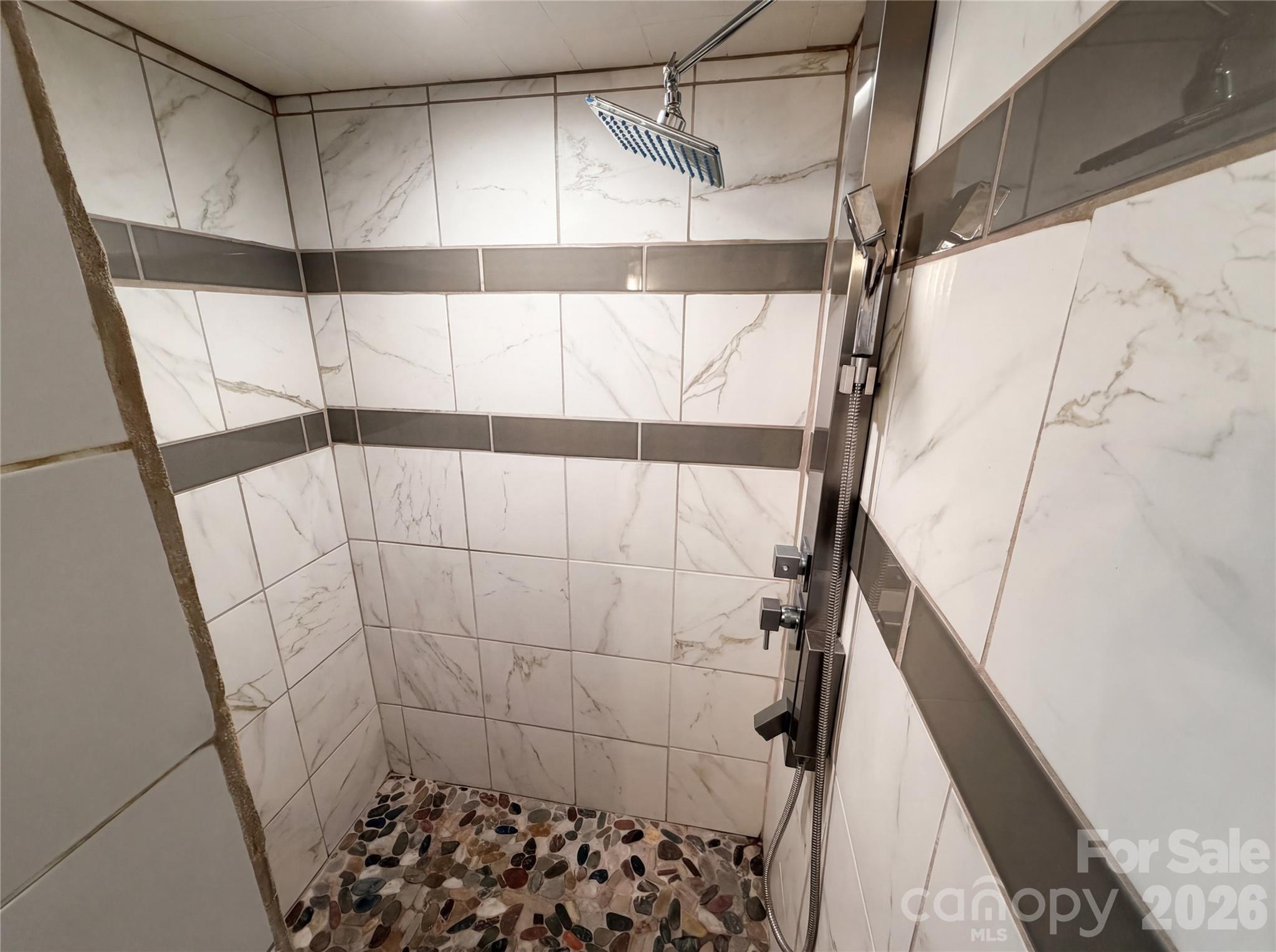 6621 Starcrest Drive Property Photo 18