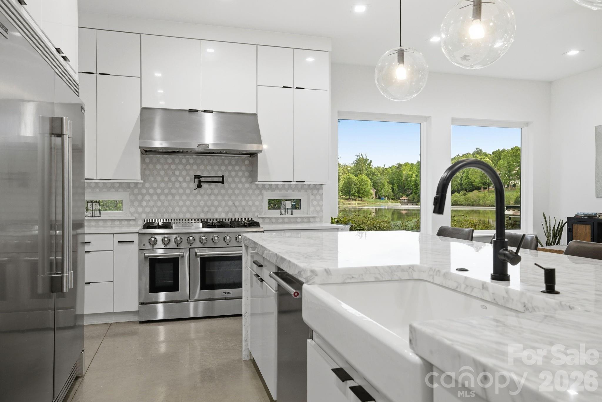 4004 Oldstone Forest Drive Property Photo 12