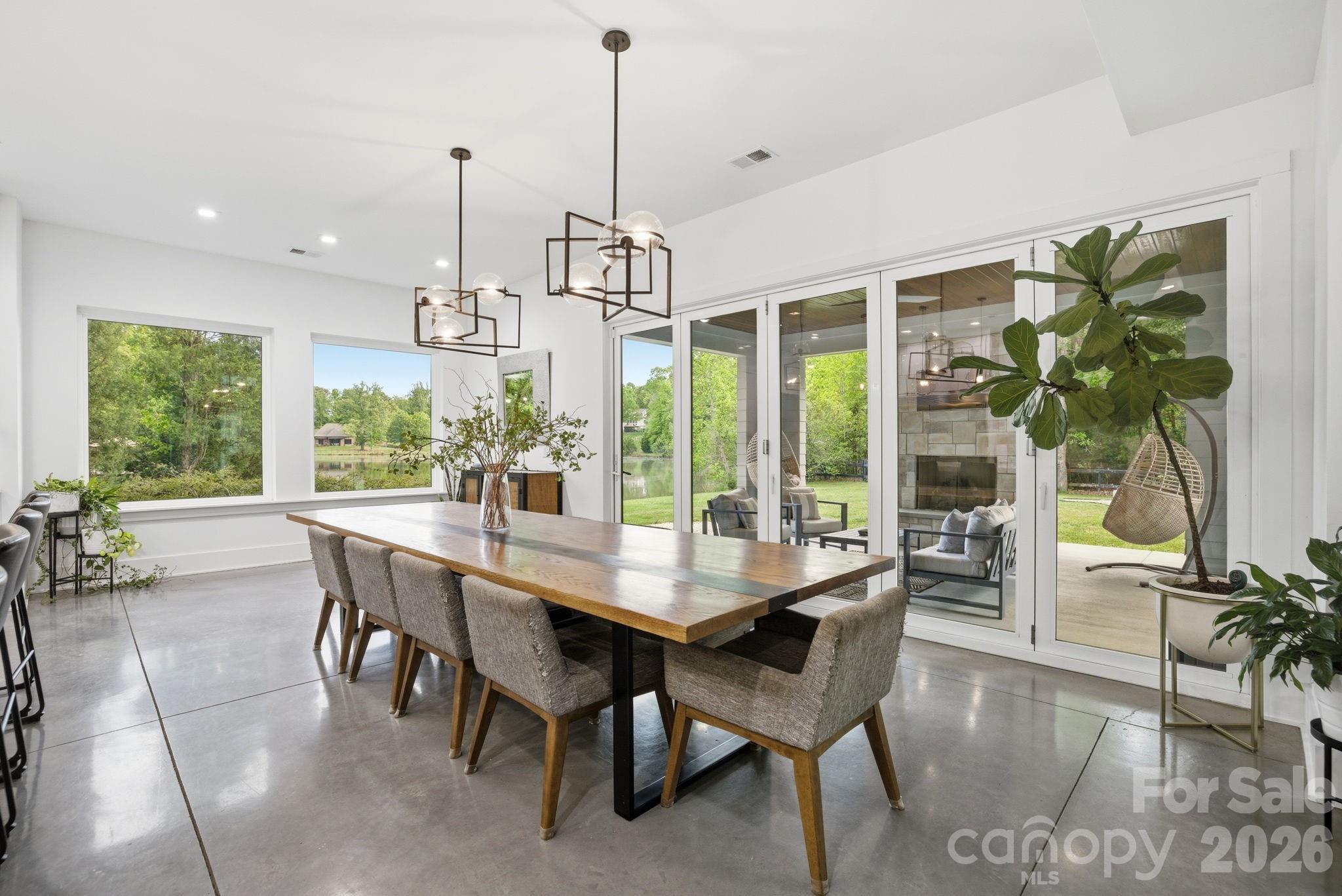 4004 Oldstone Forest Drive Property Photo 15