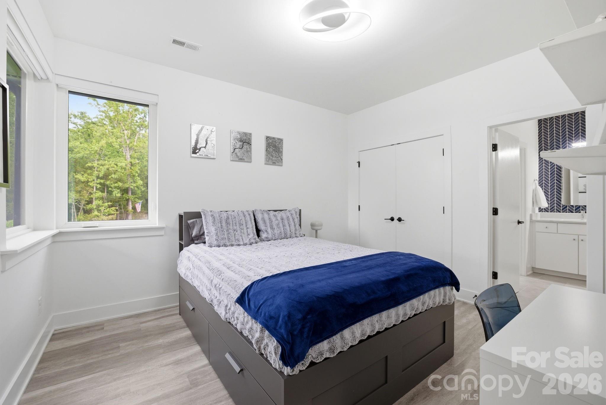 4004 Oldstone Forest Drive Property Photo 32