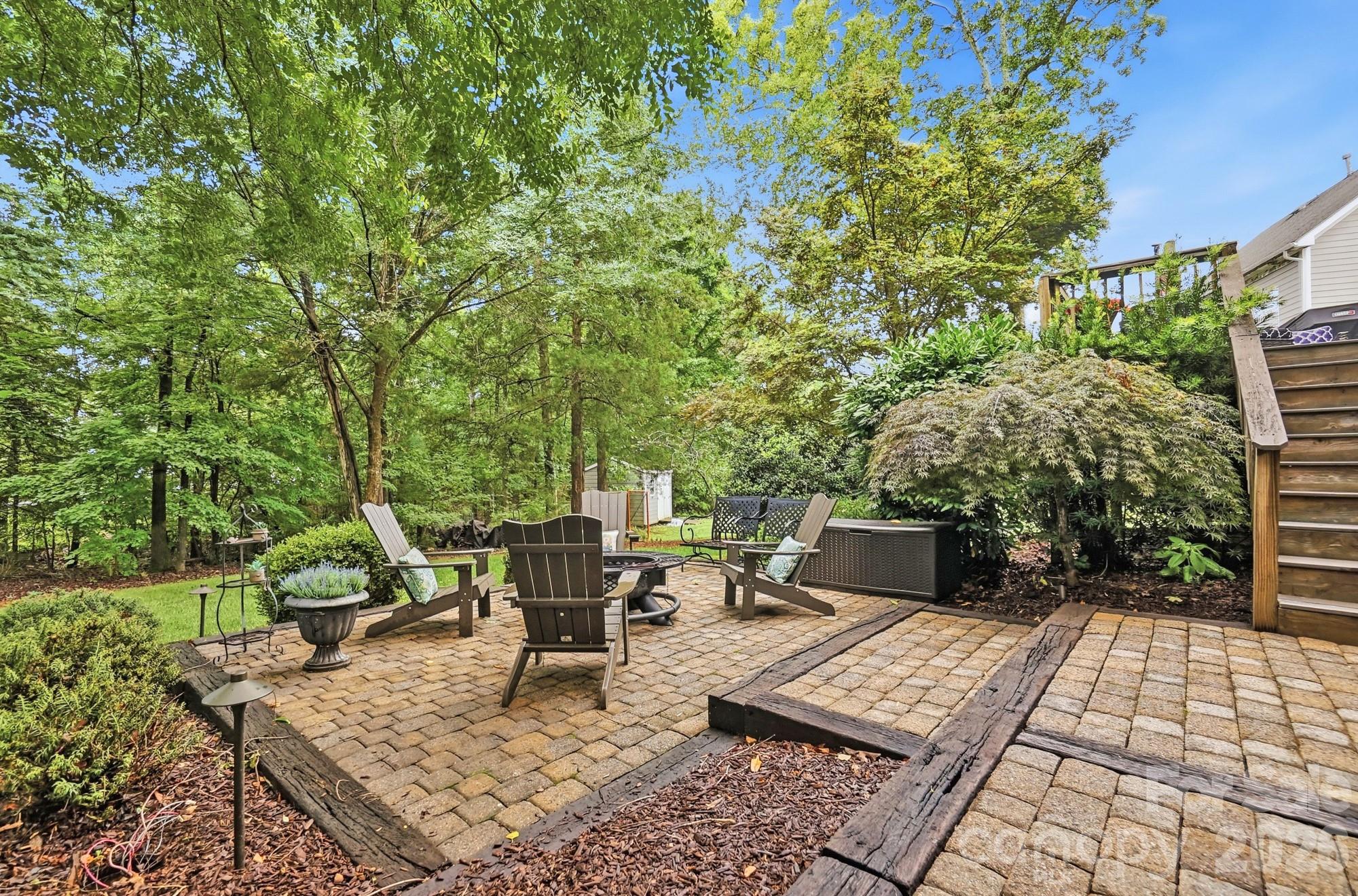 1220 Nightingale Road Property Photo 37